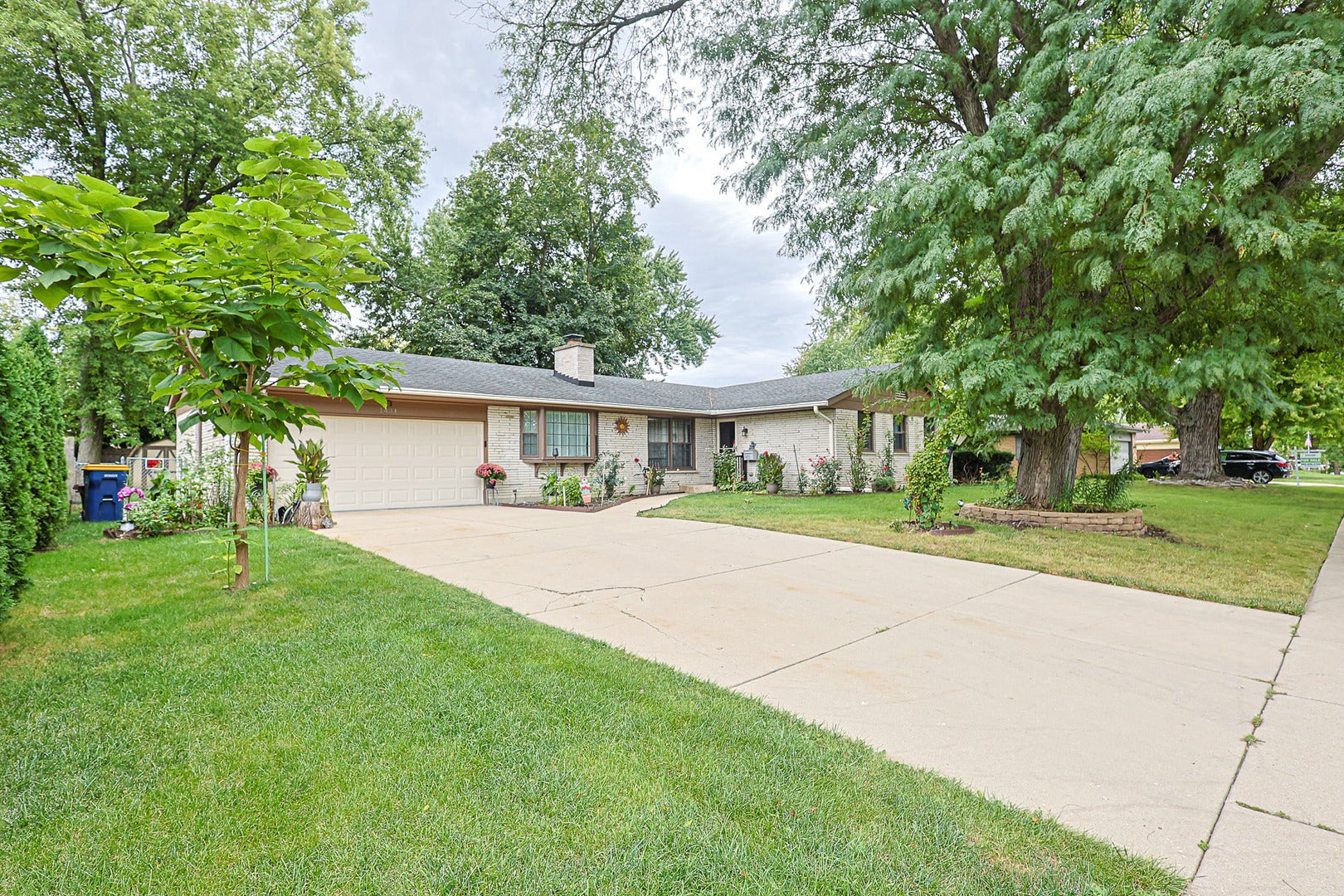 1431 Maple Lane, Elgin, IL 60123 1431 Maple Lane, Elgin, IL 60123