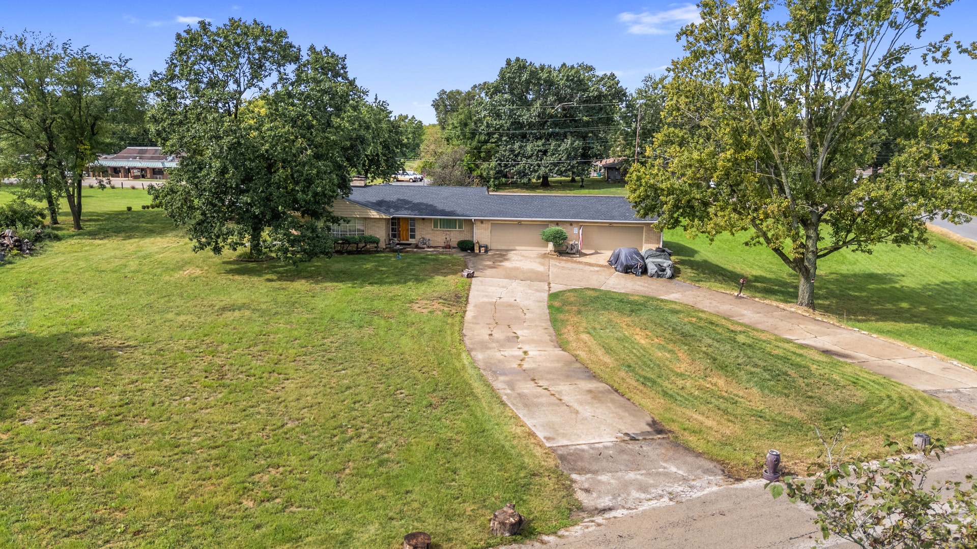 400 Sugar Creek Drive, Joliet, IL 60433 400 Sugar Creek Drive, Joliet, IL 60433