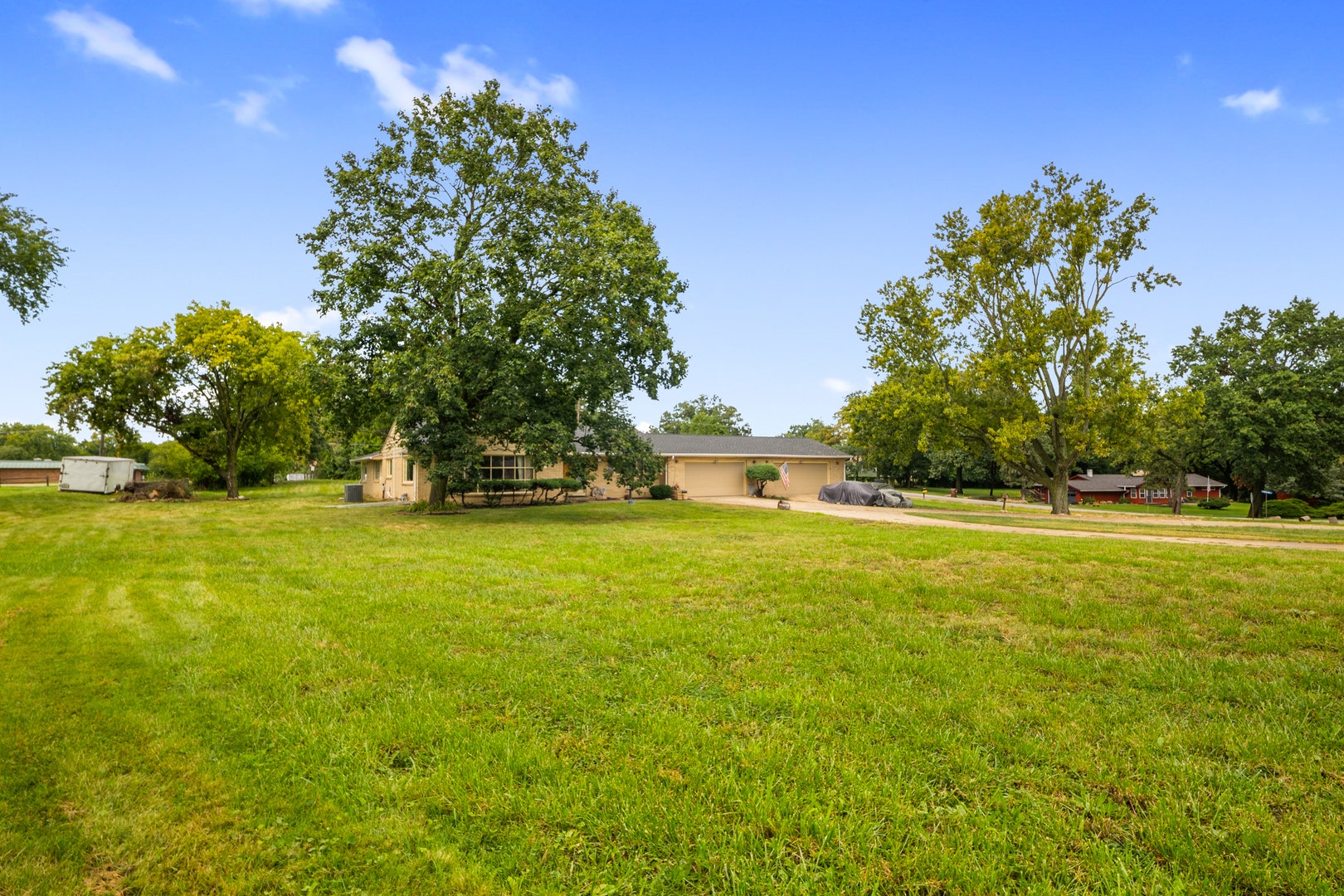 400 Sugar Creek Drive, Joliet, IL 60433 400 Sugar Creek Drive, Joliet, IL 60433