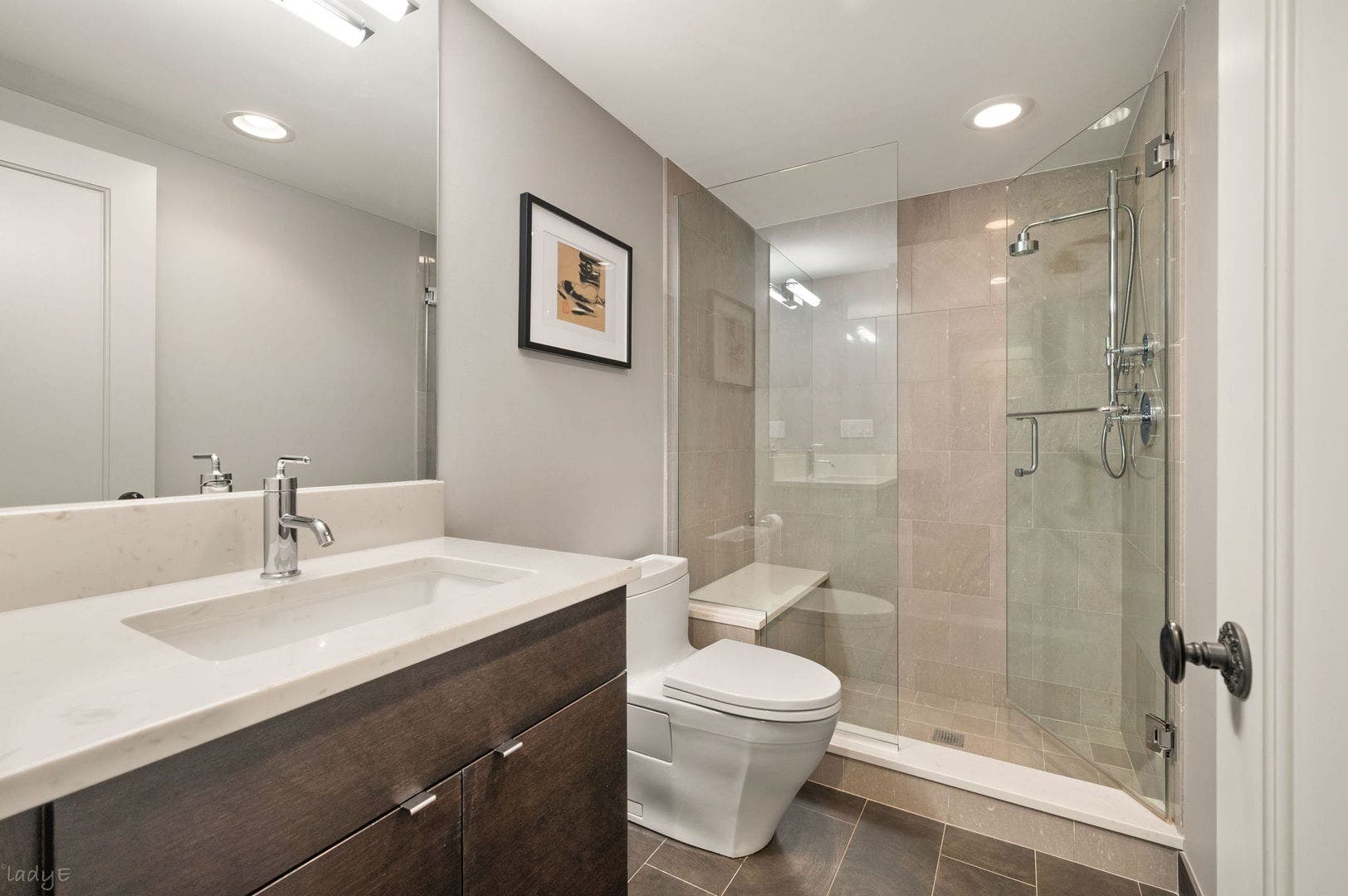 652 W Sheridan Road, Chicago, IL 60613