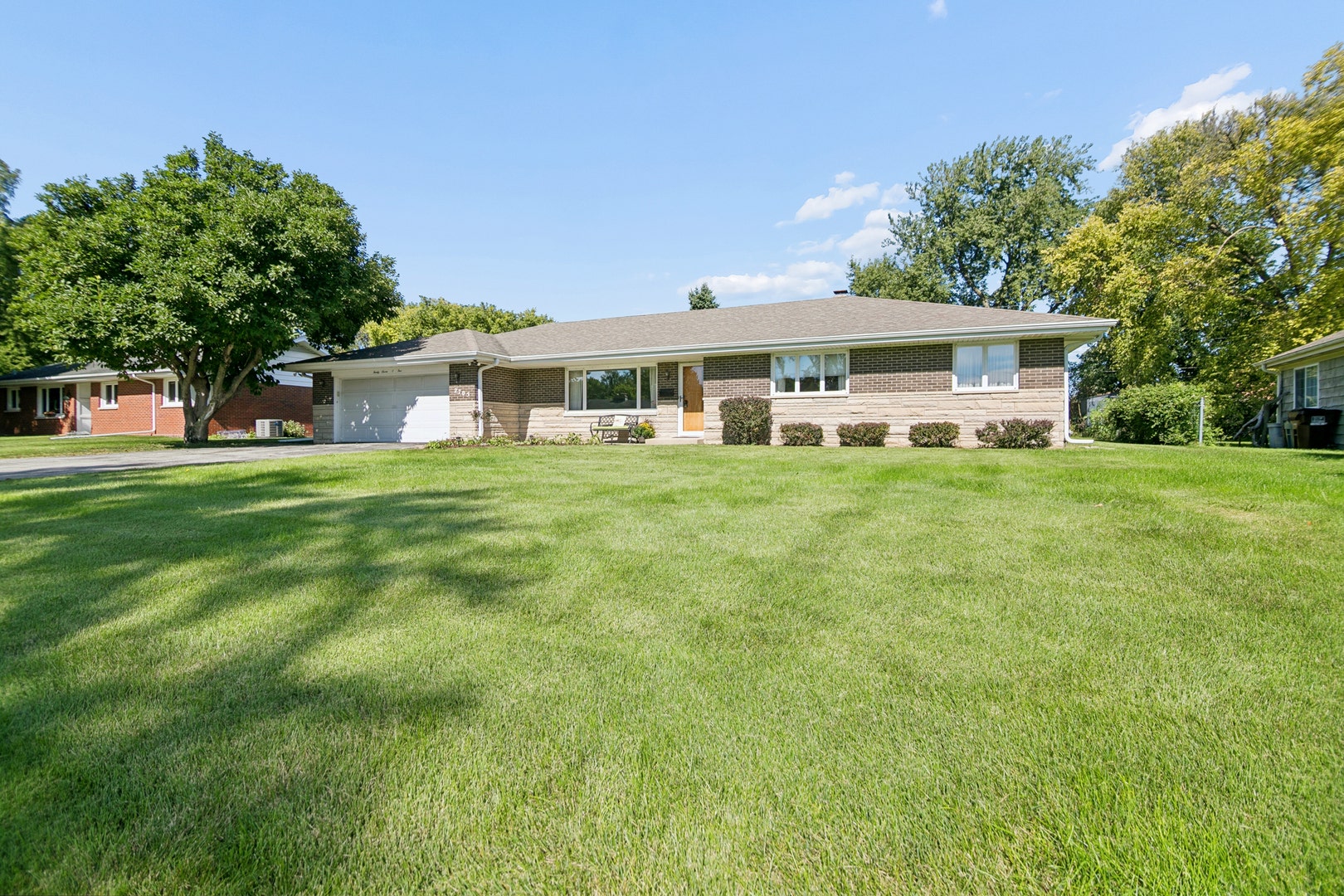 2705 Calmer Drive, Joliet, IL 60433 2705 Calmer Drive, Joliet, IL 60433
