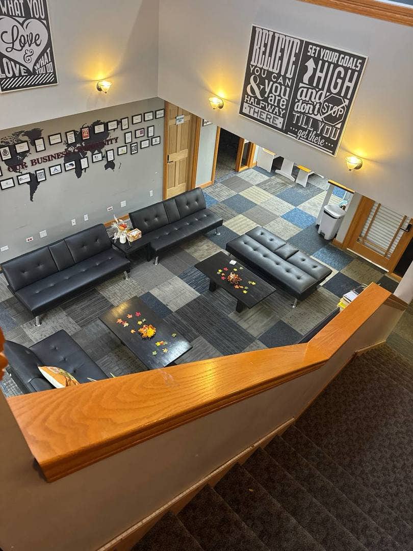 7030 Centennial Drive, Tinley Park, IL 60477 7030 Centennial Drive, Tinley Park, IL 60477