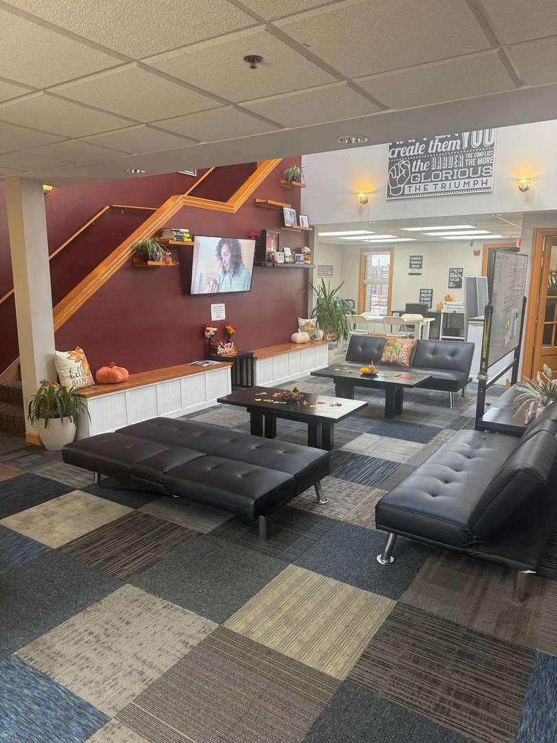 7030 Centennial Drive, Tinley Park, IL 60477 7030 Centennial Drive, Tinley Park, IL 60477