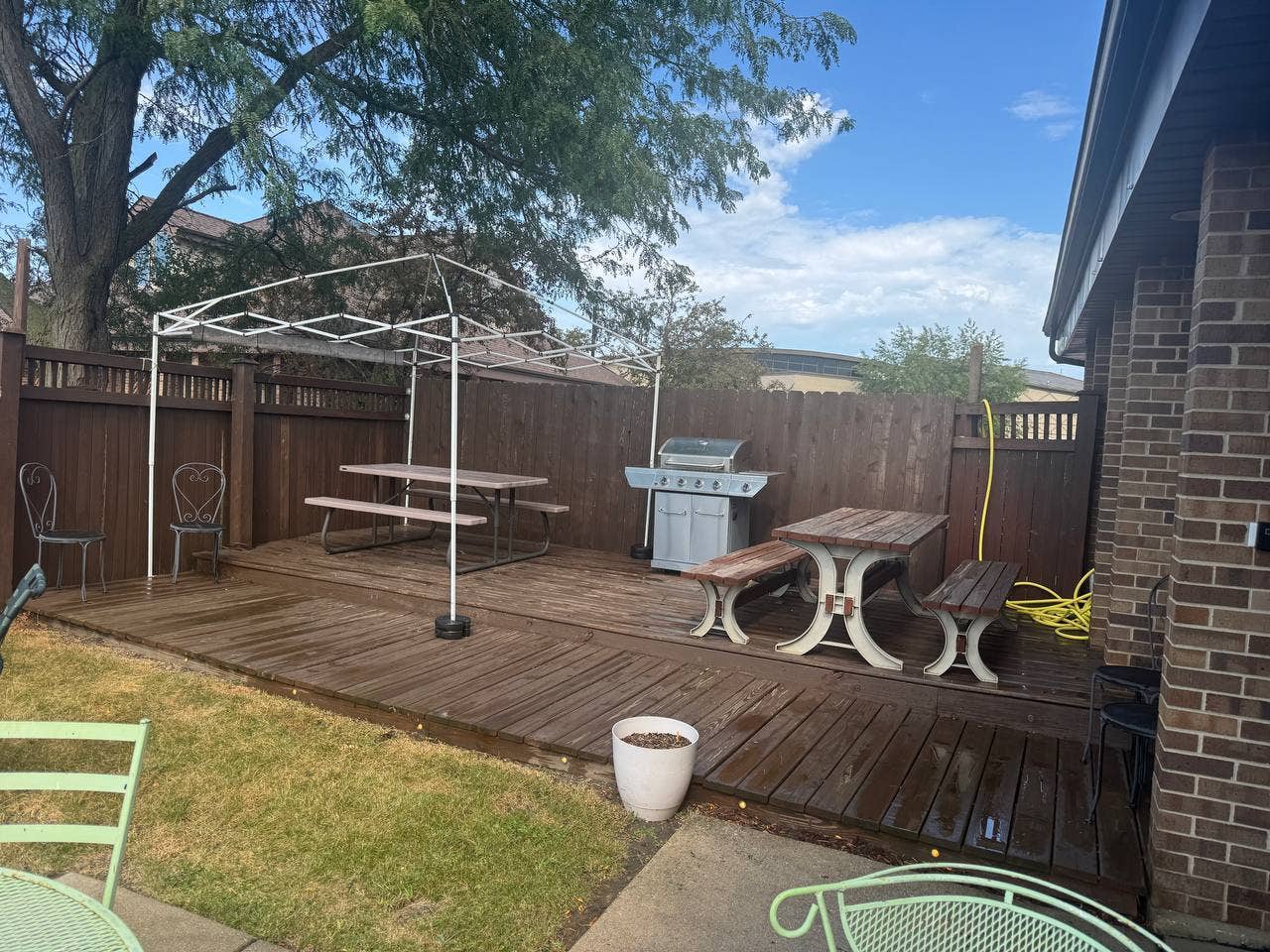 7030 Centennial Drive, Tinley Park, IL 60477 7030 Centennial Drive, Tinley Park, IL 60477
