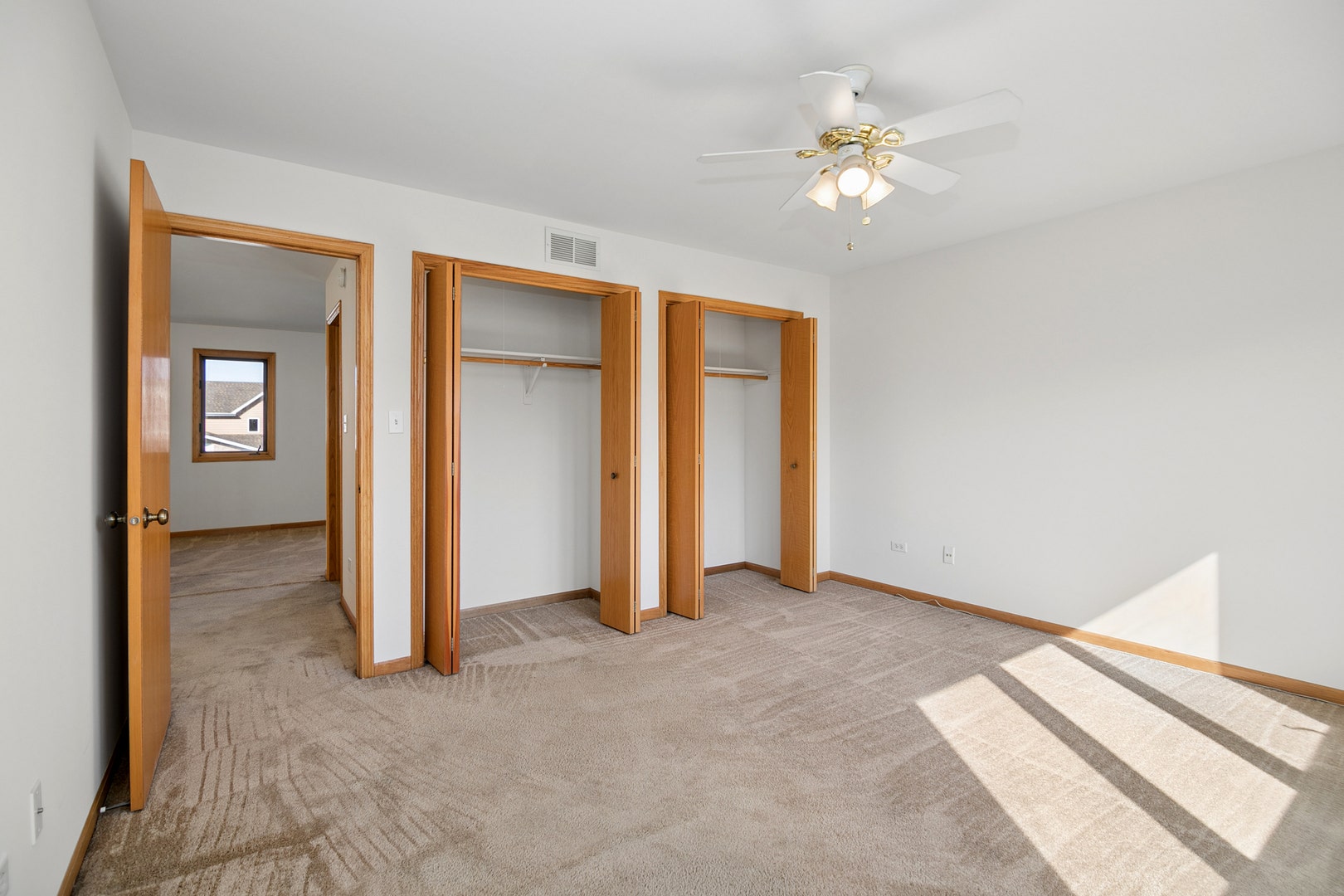 8554 Tullamore Drive, Tinley Park, IL 60487 8554 Tullamore Drive, Tinley Park, IL 60487