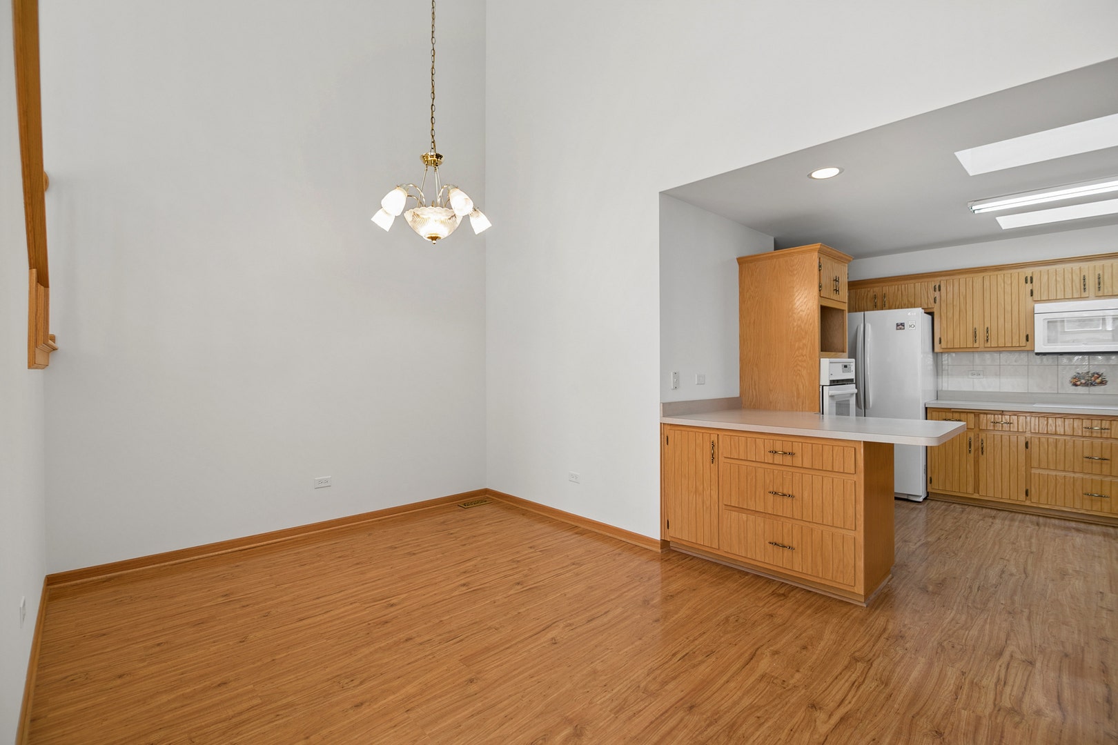 8554 Tullamore Drive, Tinley Park, IL 60487 8554 Tullamore Drive, Tinley Park, IL 60487