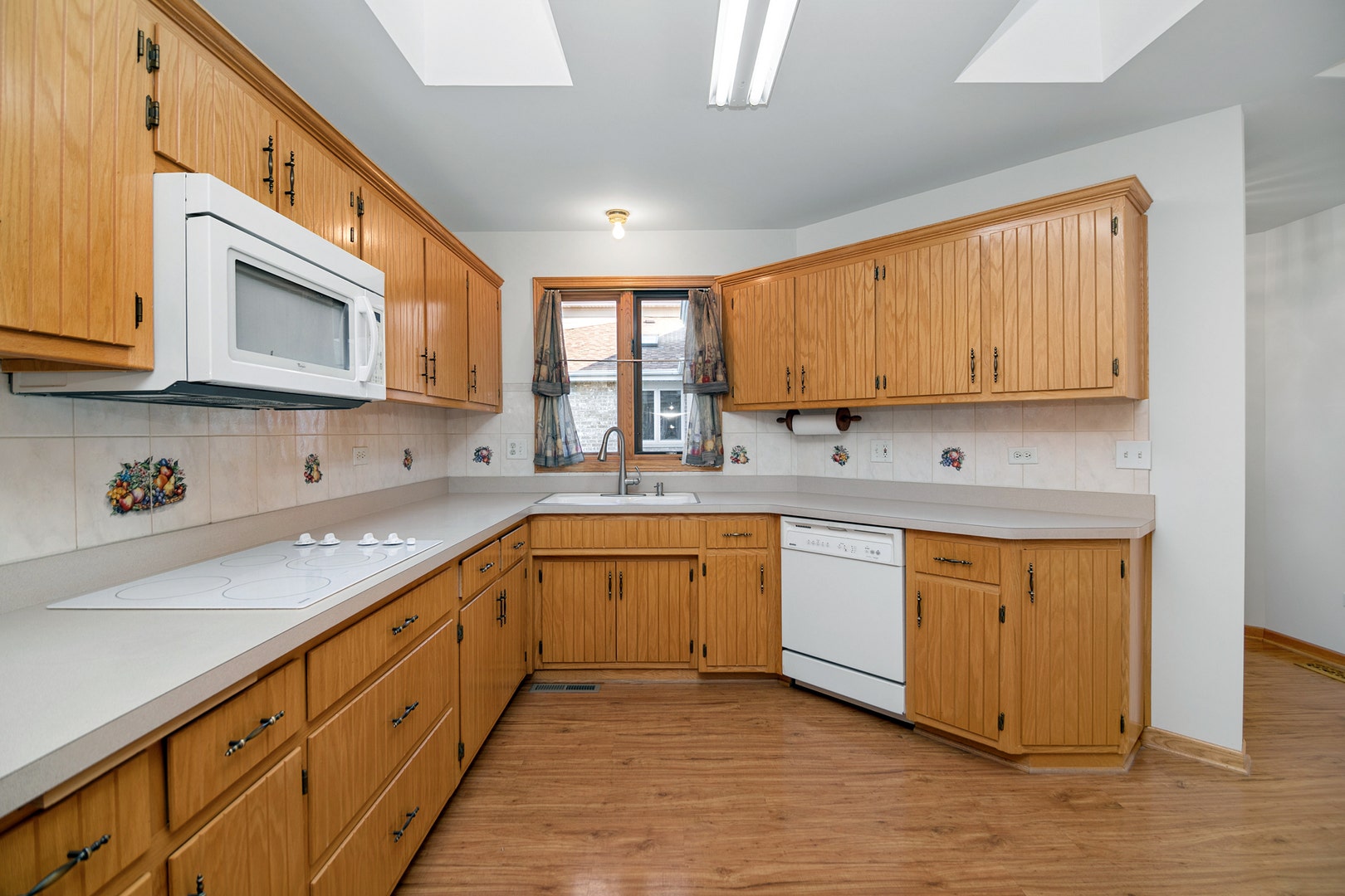 8554 Tullamore Drive, Tinley Park, IL 60487 8554 Tullamore Drive, Tinley Park, IL 60487