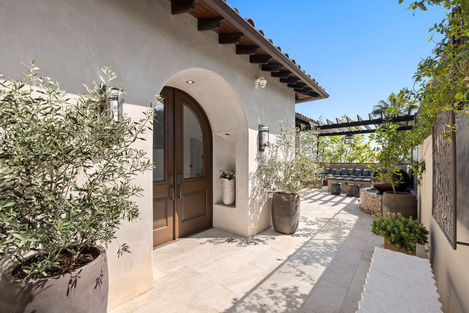 1380 Summitridge Place, Beverly Hills, CA 90210