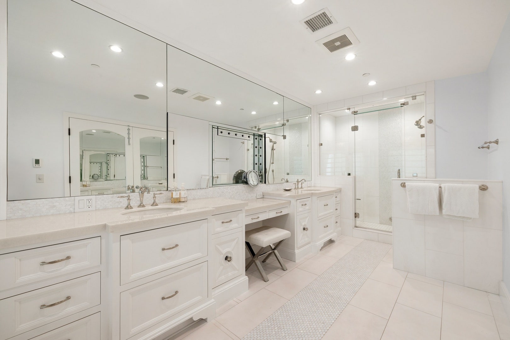 1380 Summitridge Place, Beverly Hills, CA 90210