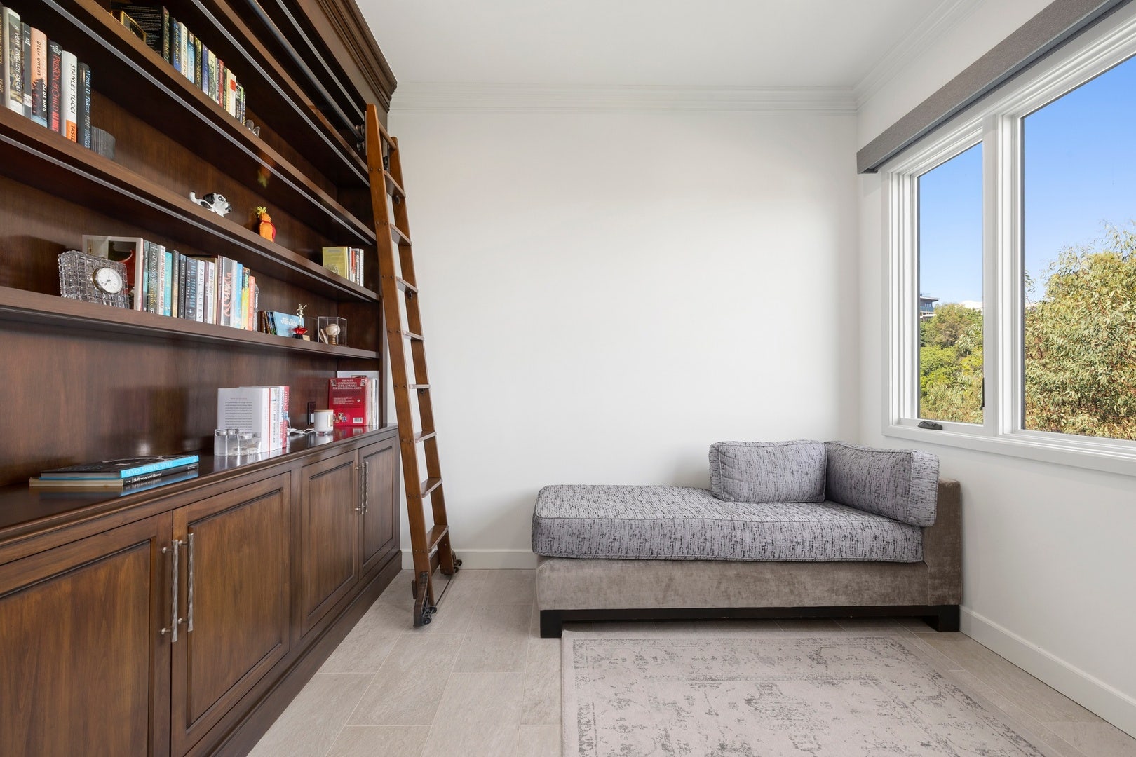 1380 Summitridge Place, Beverly Hills, CA 90210