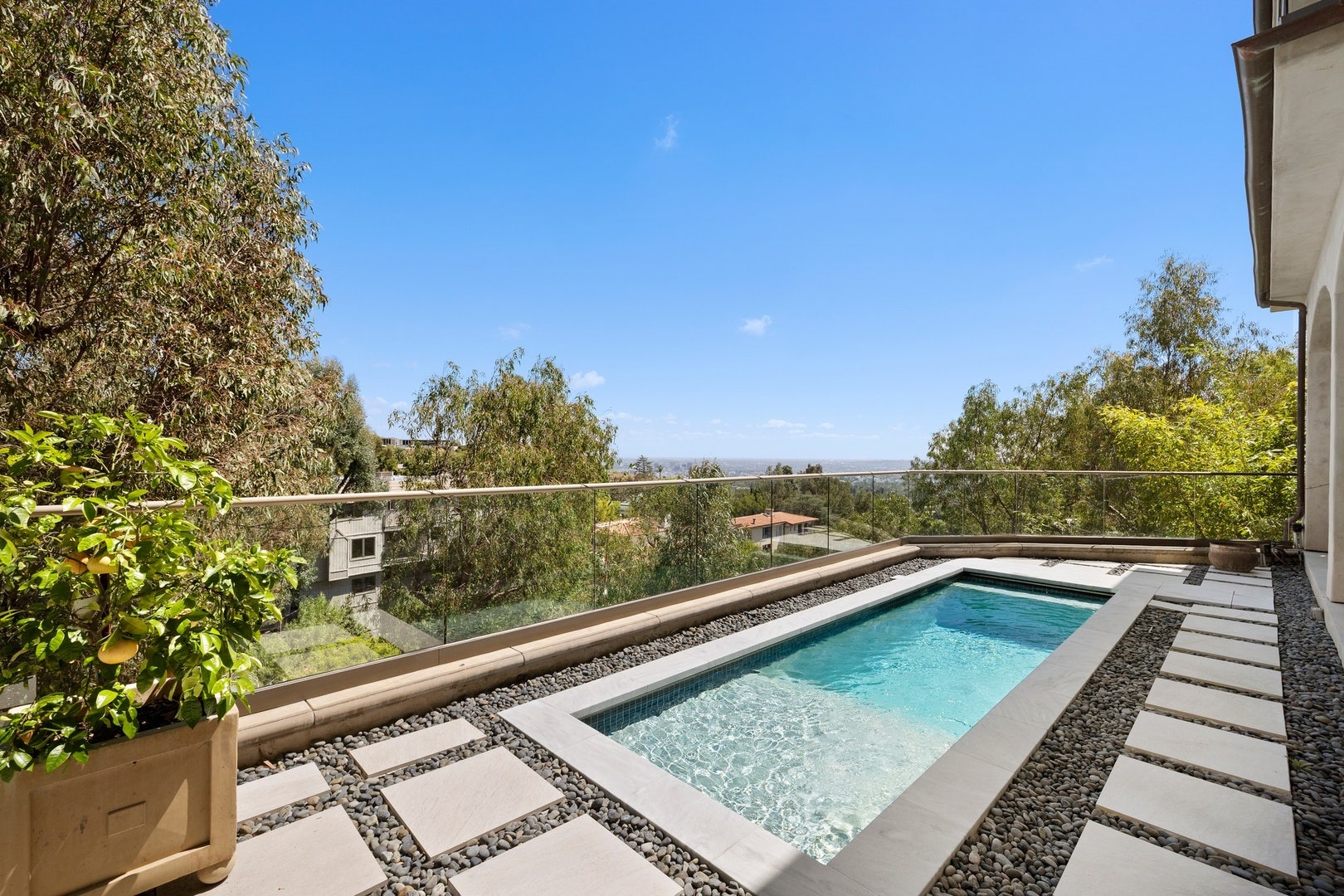 1380 Summitridge Place, Beverly Hills, CA 90210