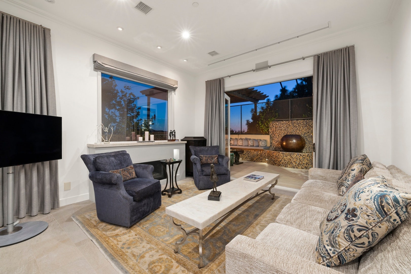 1380 Summitridge Place, Beverly Hills, CA 90210