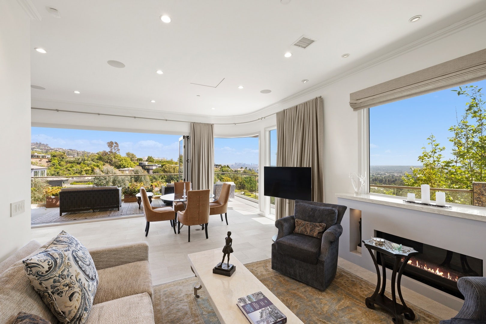 1380 Summitridge Place, Beverly Hills, CA 90210