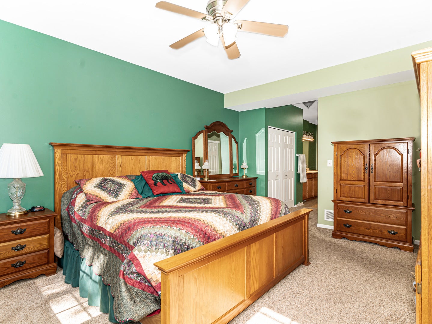 931 Winners Cup Court, Naperville, IL 60565