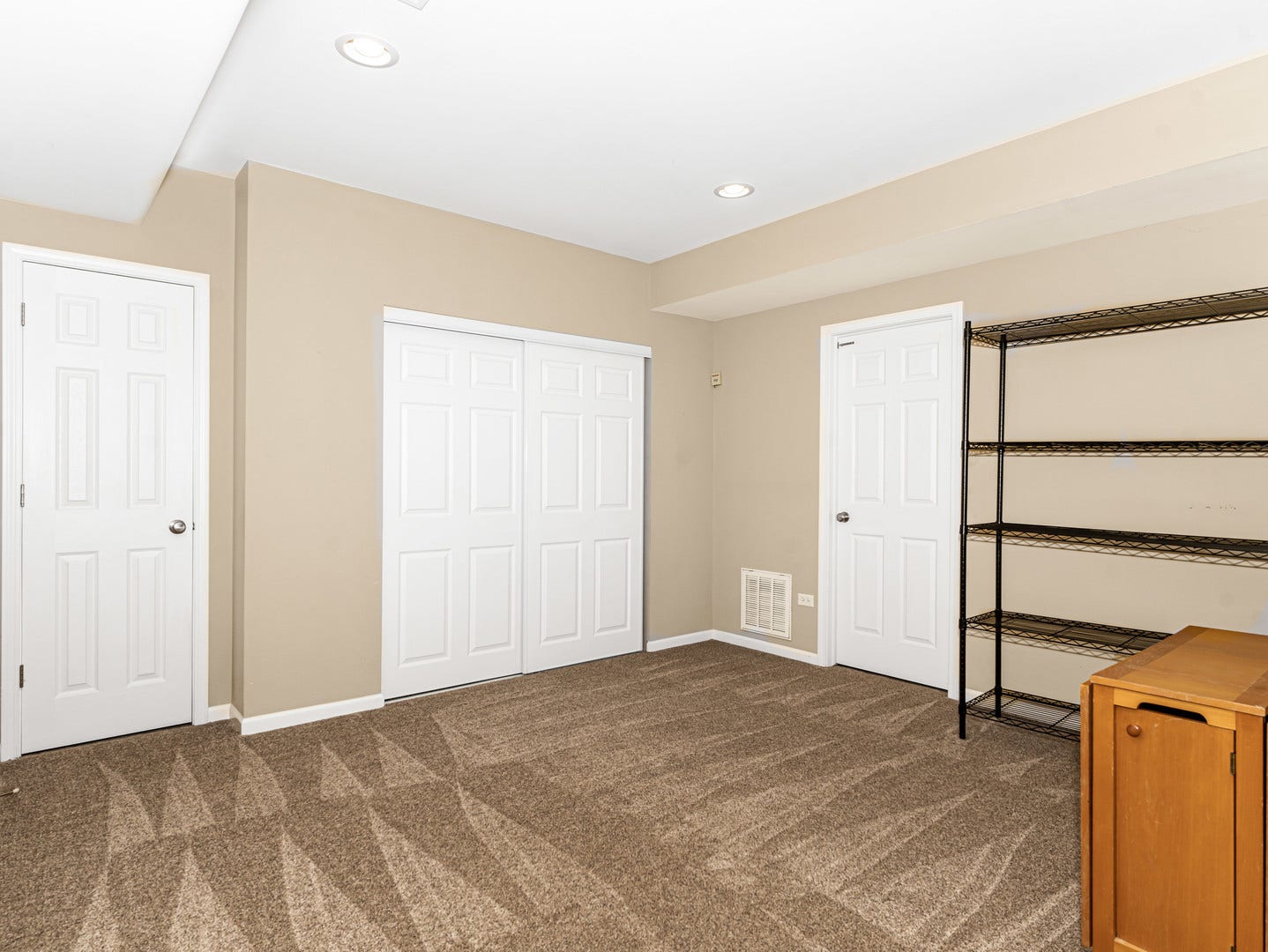 931 Winners Cup Court, Naperville, IL 60565