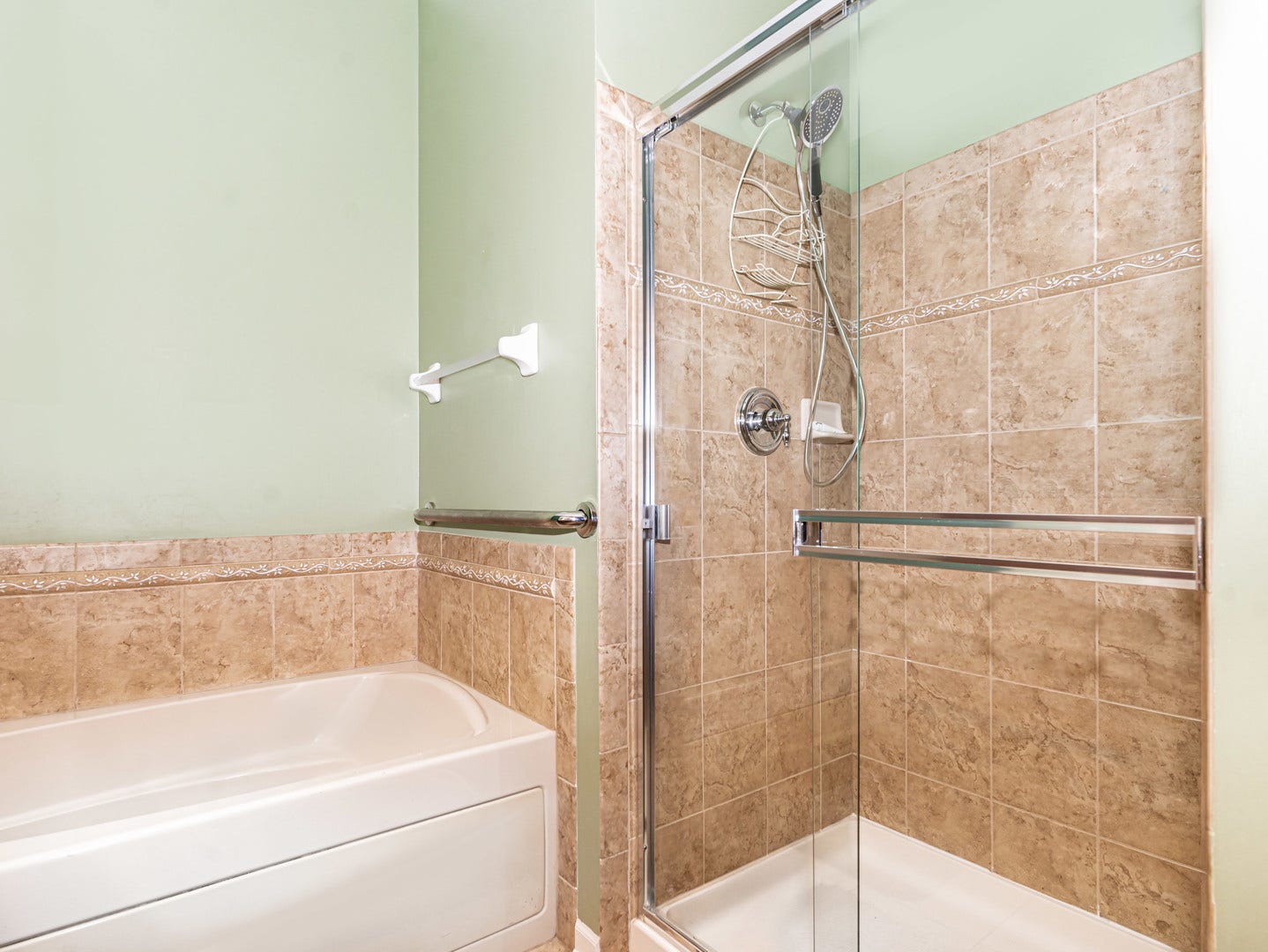 931 Winners Cup Court, Naperville, IL 60565