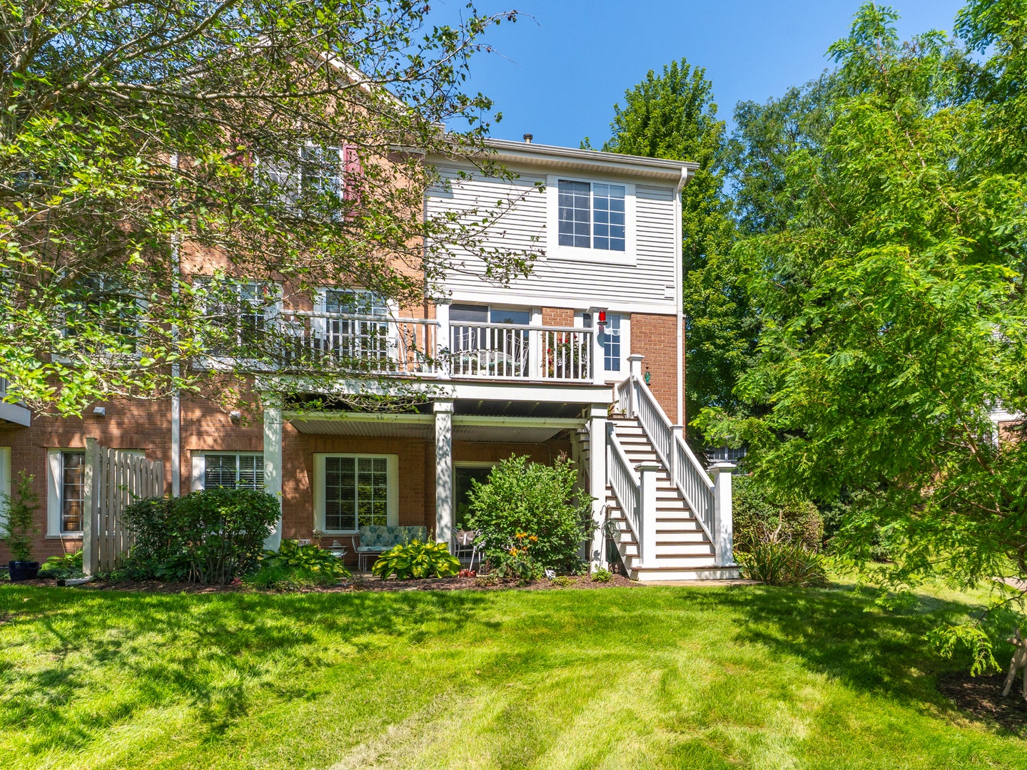 931 Winners Cup Court, Naperville, IL 60565