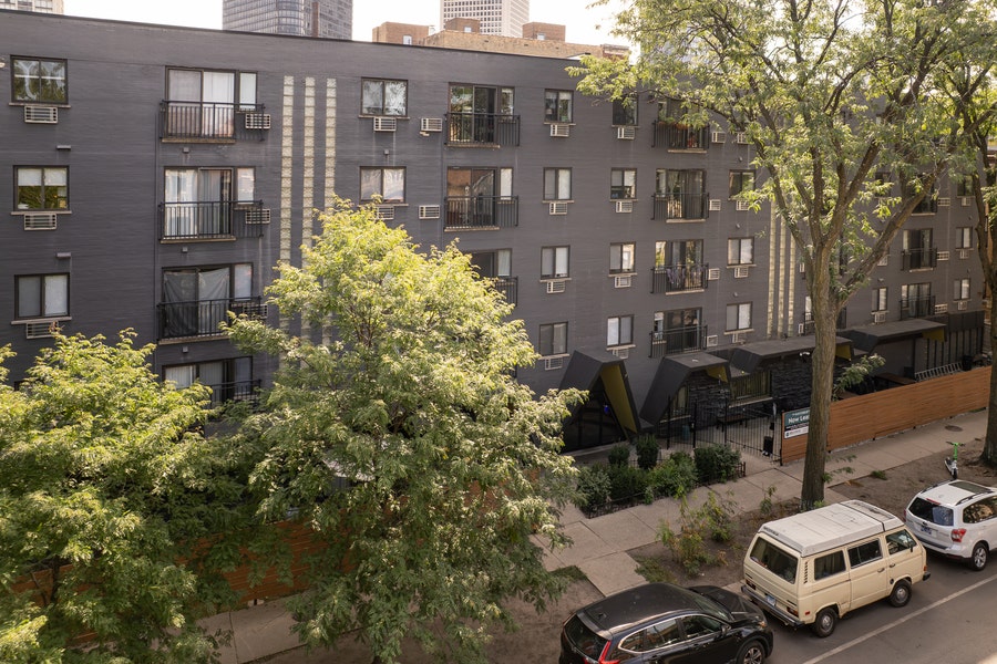 Property photo for 5411 N Winthrop Avenue, #415, Chicago, IL