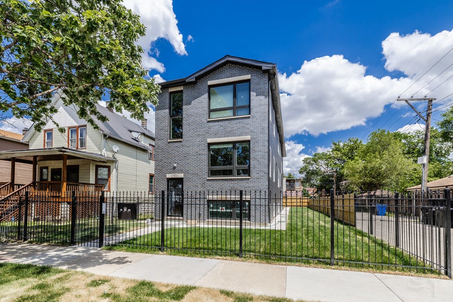 Property photo for 723 N Waller Avenue, #3, Chicago, IL