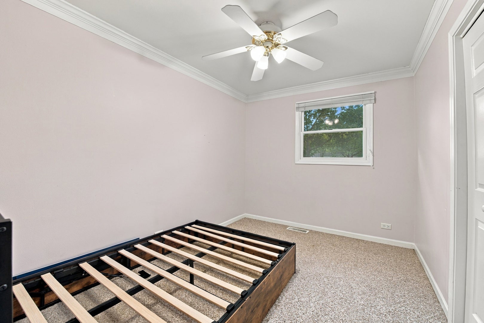 145 Shawnee Drive, Carol Stream, IL 60188 145 Shawnee Drive, Carol Stream, IL 60188