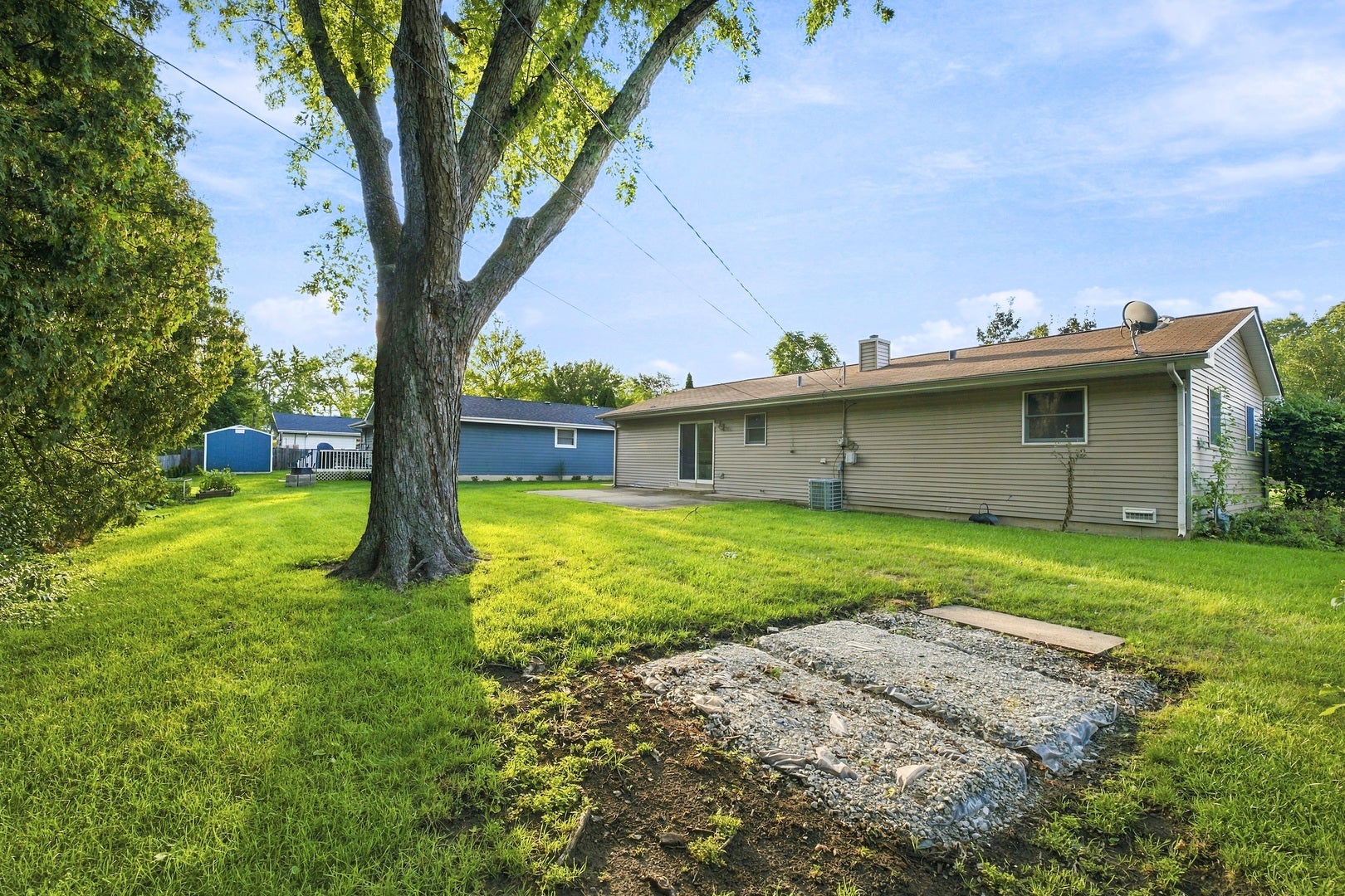 145 Shawnee Drive, Carol Stream, IL 60188 145 Shawnee Drive, Carol Stream, IL 60188