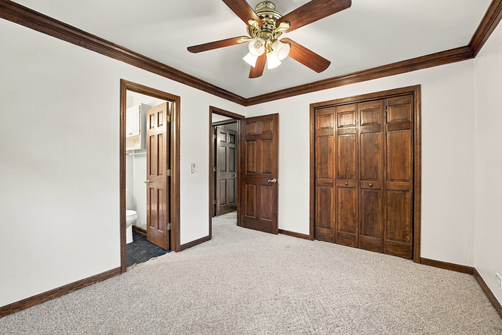 145 Shawnee Drive, Carol Stream, IL 60188 145 Shawnee Drive, Carol Stream, IL 60188