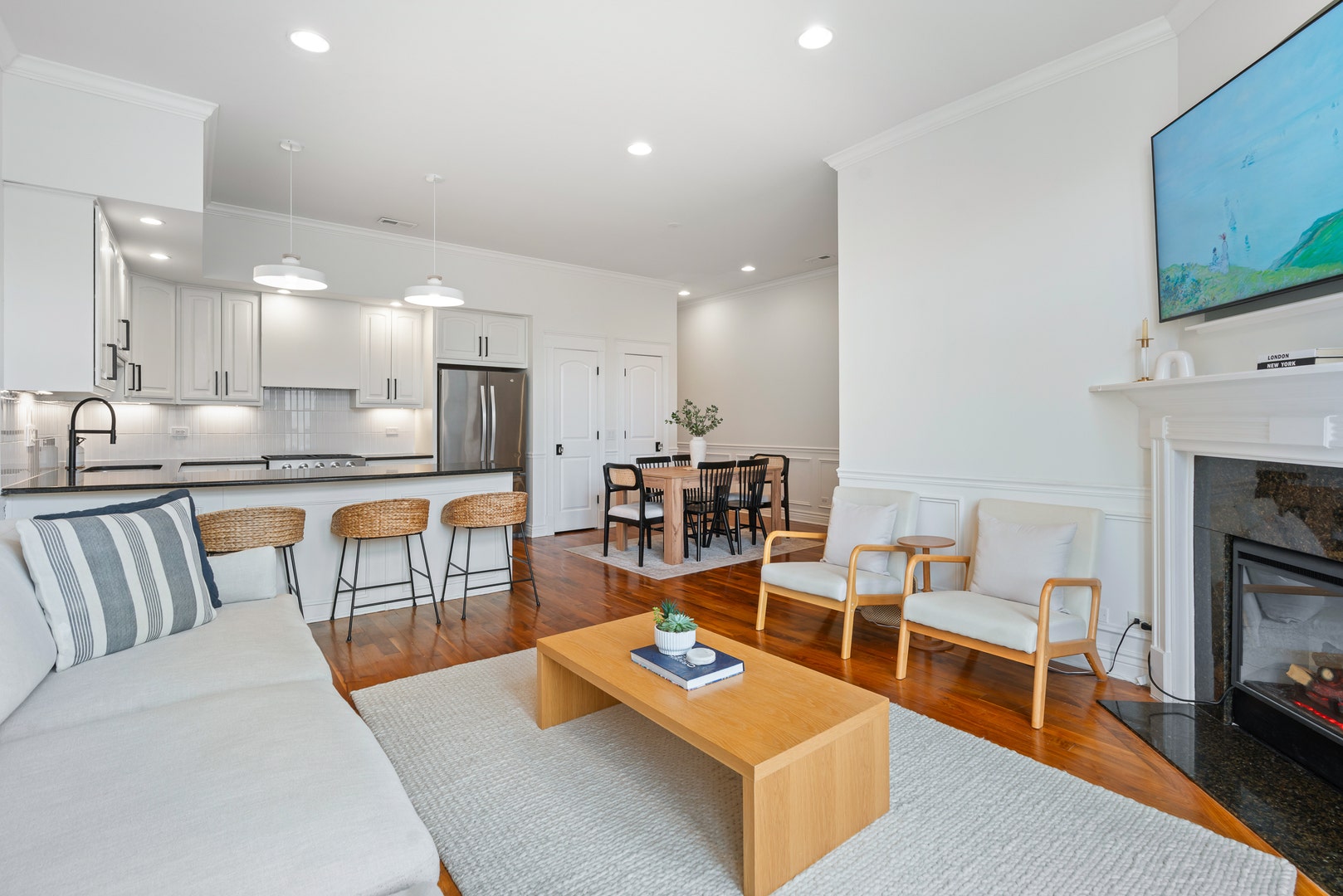 2507 N Halsted Street, #4, Chicago, IL 60614 2507 N Halsted Street, #4, Chicago, IL 60614
