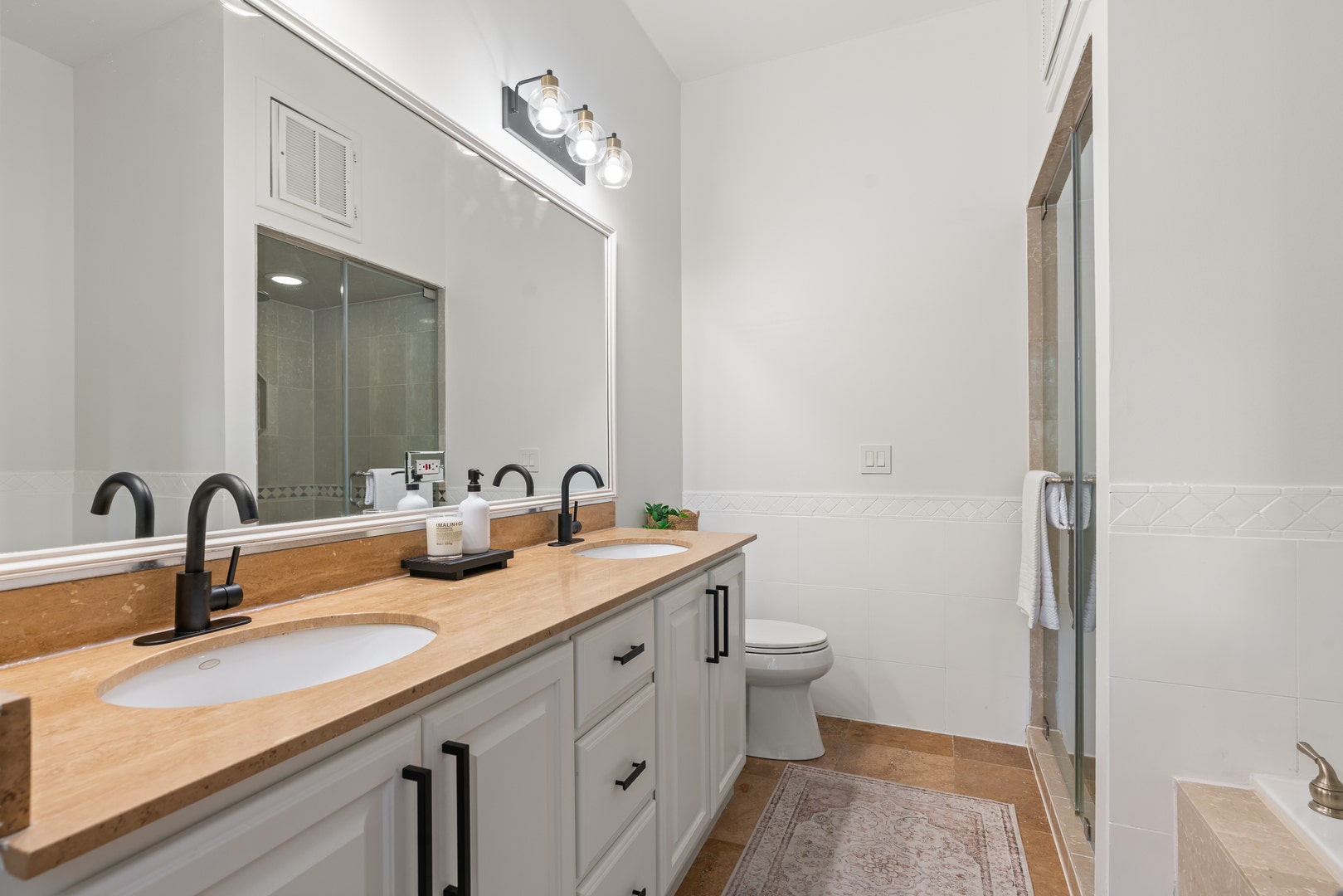 2507 N Halsted Street, #4, Chicago, IL 60614 2507 N Halsted Street, #4, Chicago, IL 60614