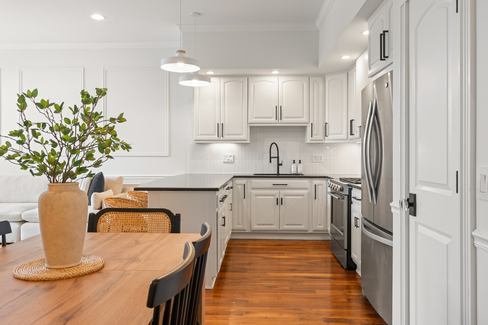 2507 N Halsted Street, #4, Chicago, IL 60614 Dining/Kitchen
