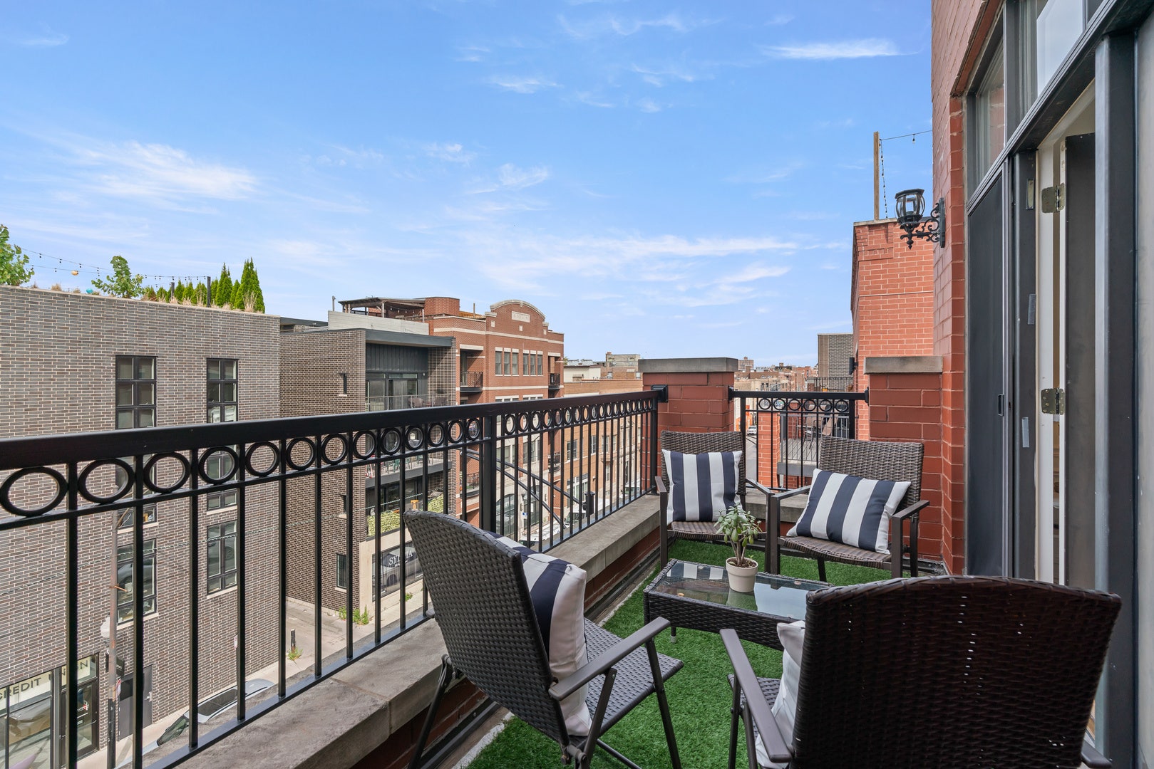 2507 N Halsted Street, #4, Chicago, IL 60614 Front Balcony