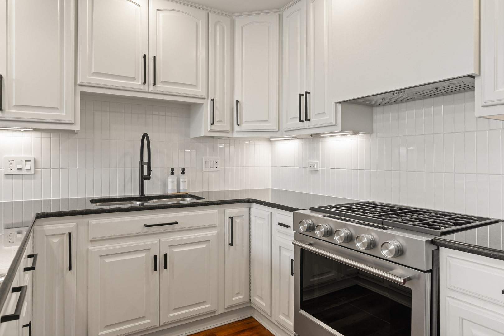 2507 N Halsted Street, #4, Chicago, IL 60614 2507 N Halsted Street, #4, Chicago, IL 60614