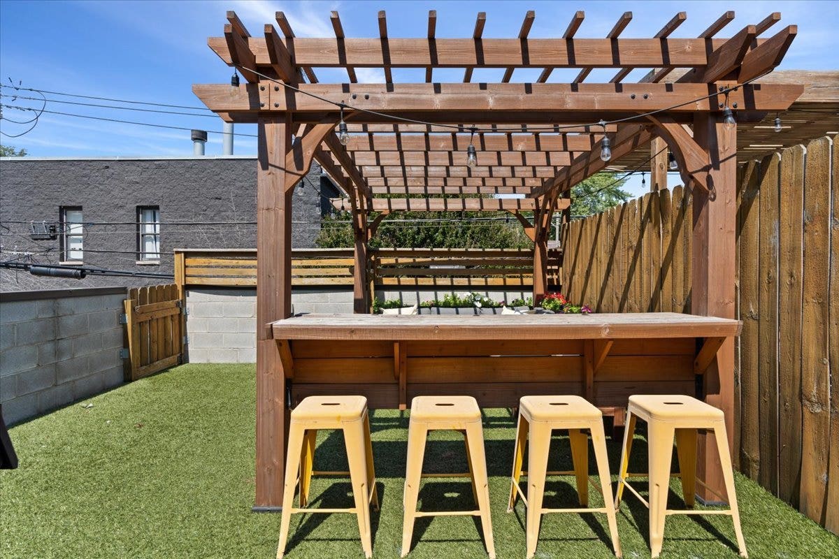 1918 W ARMITAGE Avenue, #1A, Chicago, IL 60622 1918 W ARMITAGE Avenue, #1A, Chicago, IL 60622