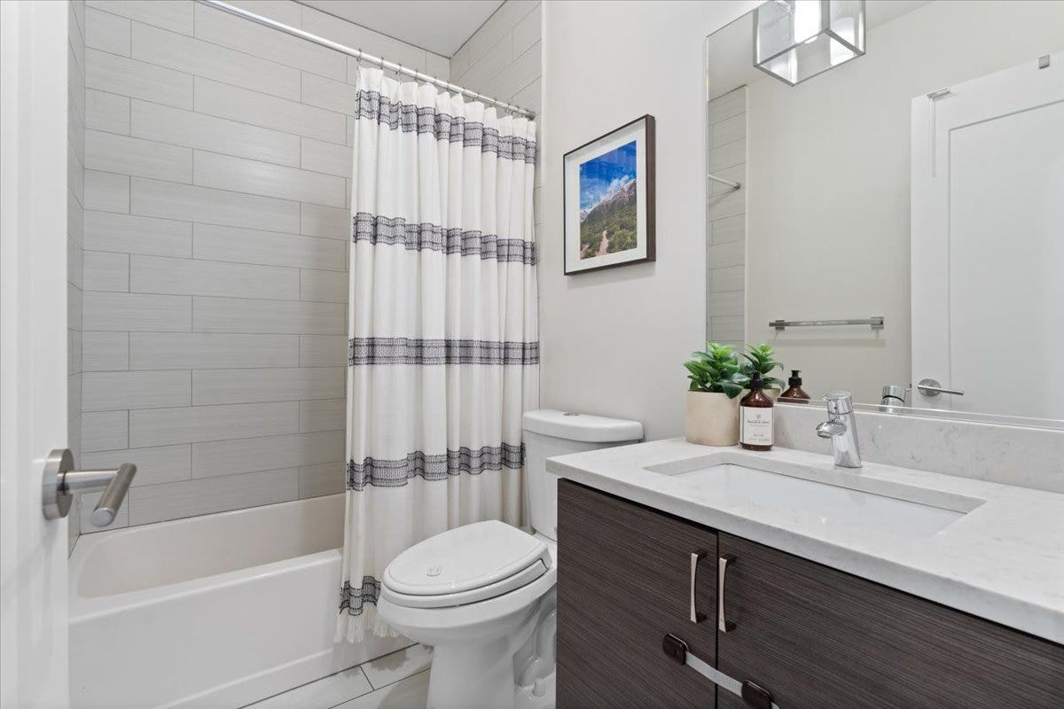 1918 W ARMITAGE Avenue, #1A, Chicago, IL 60622 1918 W ARMITAGE Avenue, #1A, Chicago, IL 60622