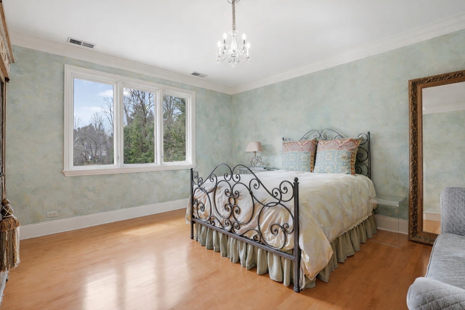 1877 Banbury Road, Inverness, IL 60067 1877 Banbury Road, Inverness, IL 60067