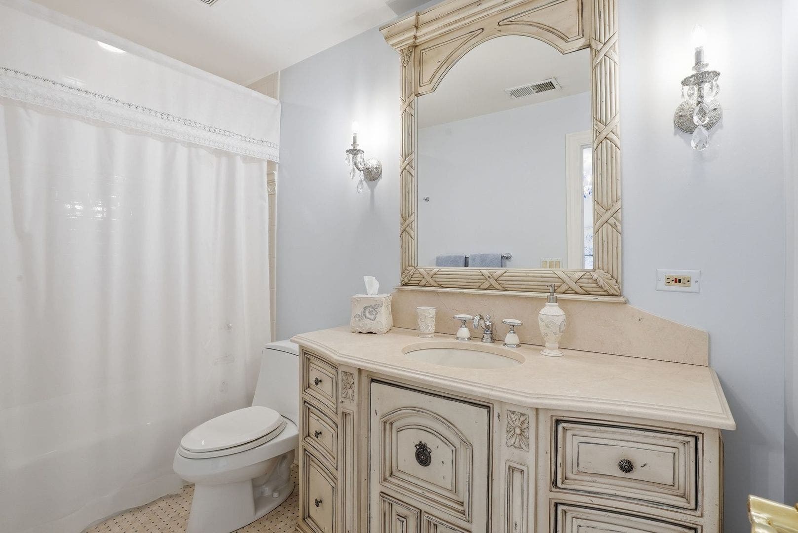 1877 Banbury Road, Inverness, IL 60067 1877 Banbury Road, Inverness, IL 60067