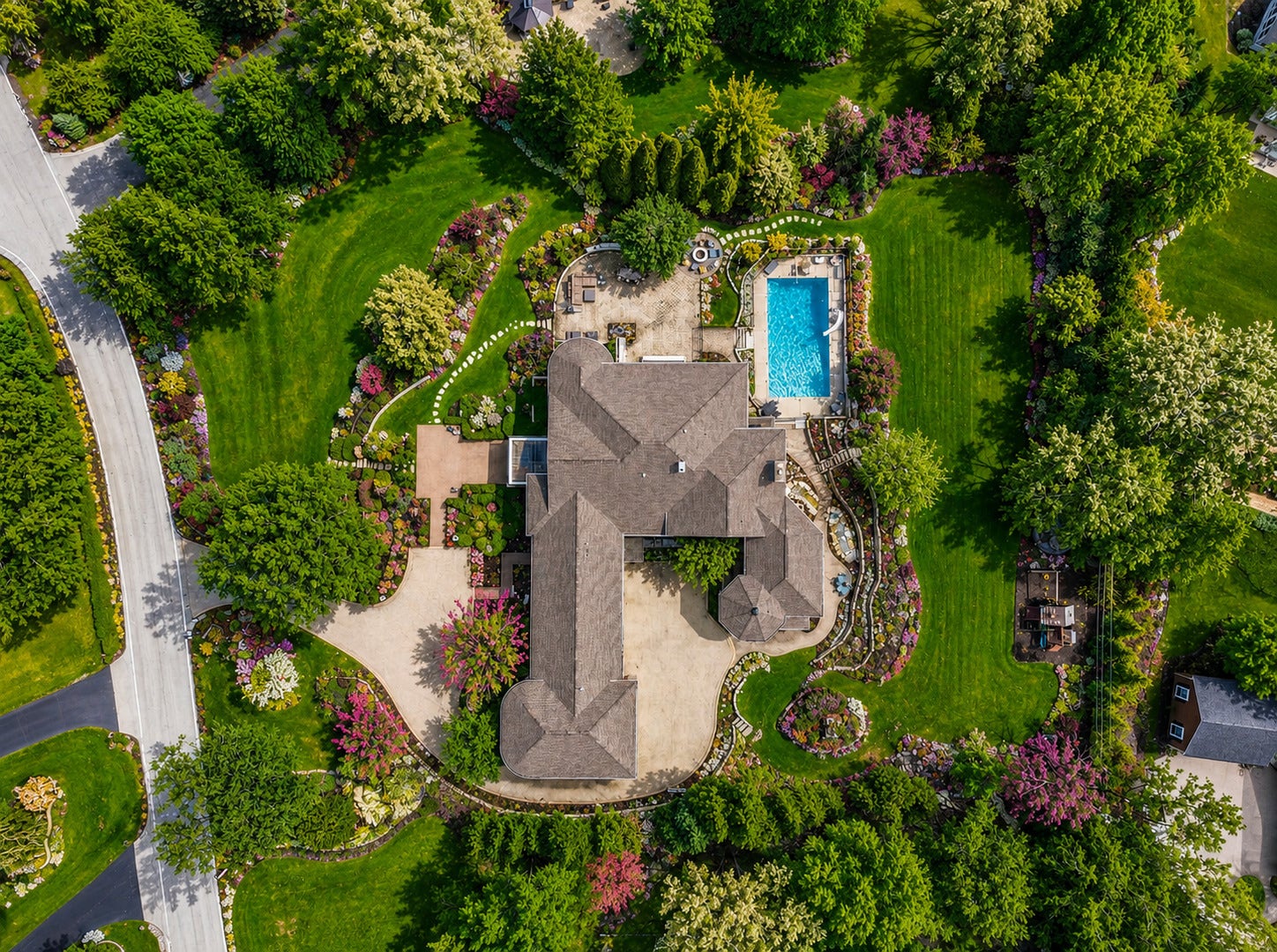 1877 Banbury Road, Inverness, IL 60067 1877 Banbury Road, Inverness, IL 60067