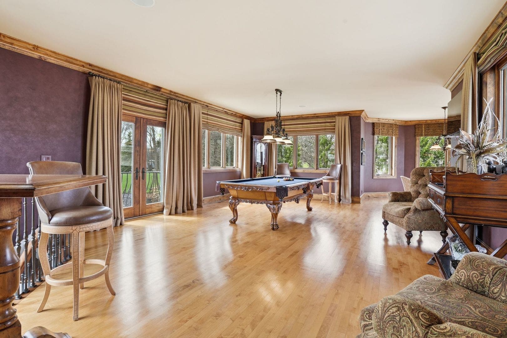 1877 Banbury Road, Inverness, IL 60067 1877 Banbury Road, Inverness, IL 60067