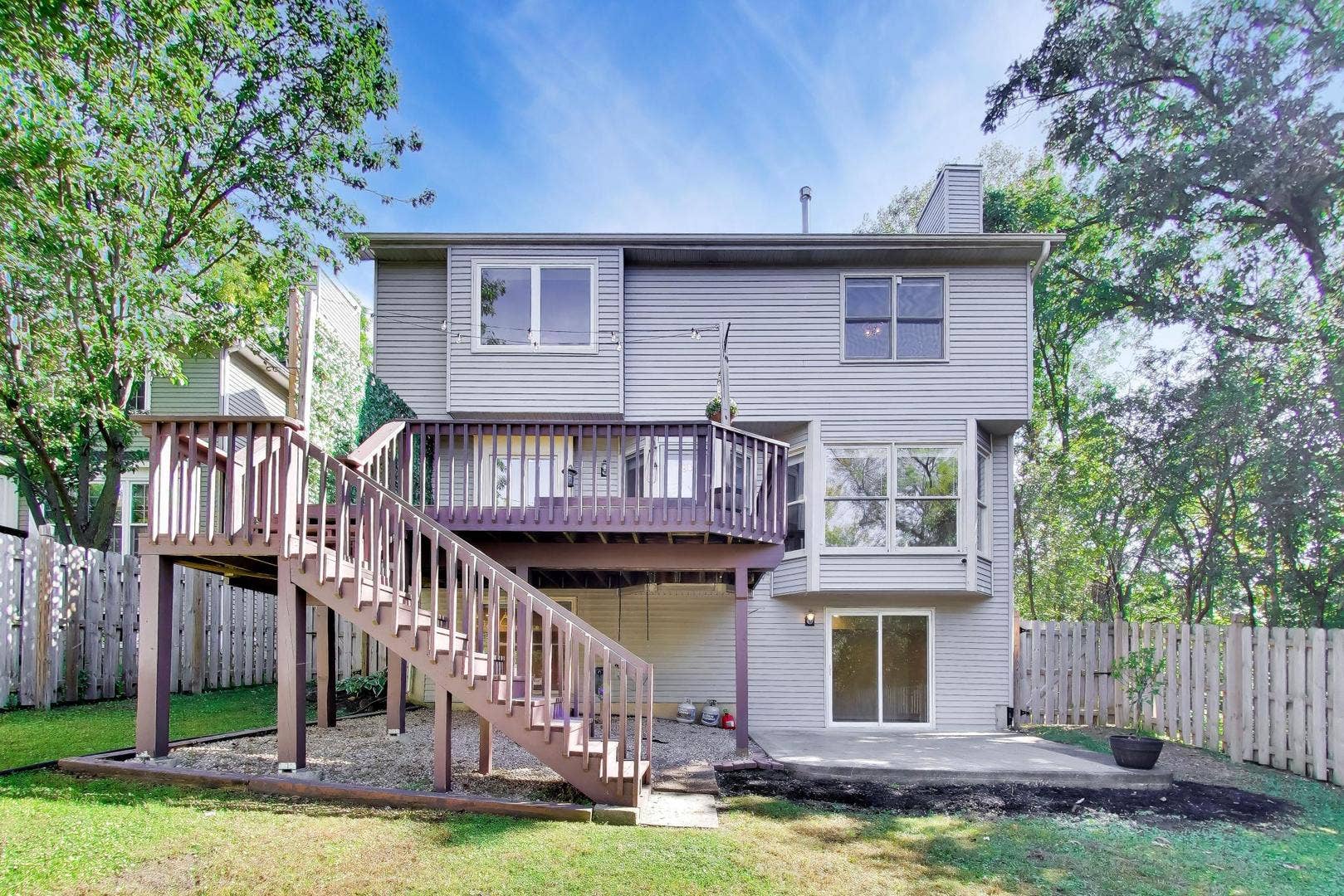 250 Knoll Street, Wheaton, IL 60187 250 Knoll Street, Wheaton, IL 60187