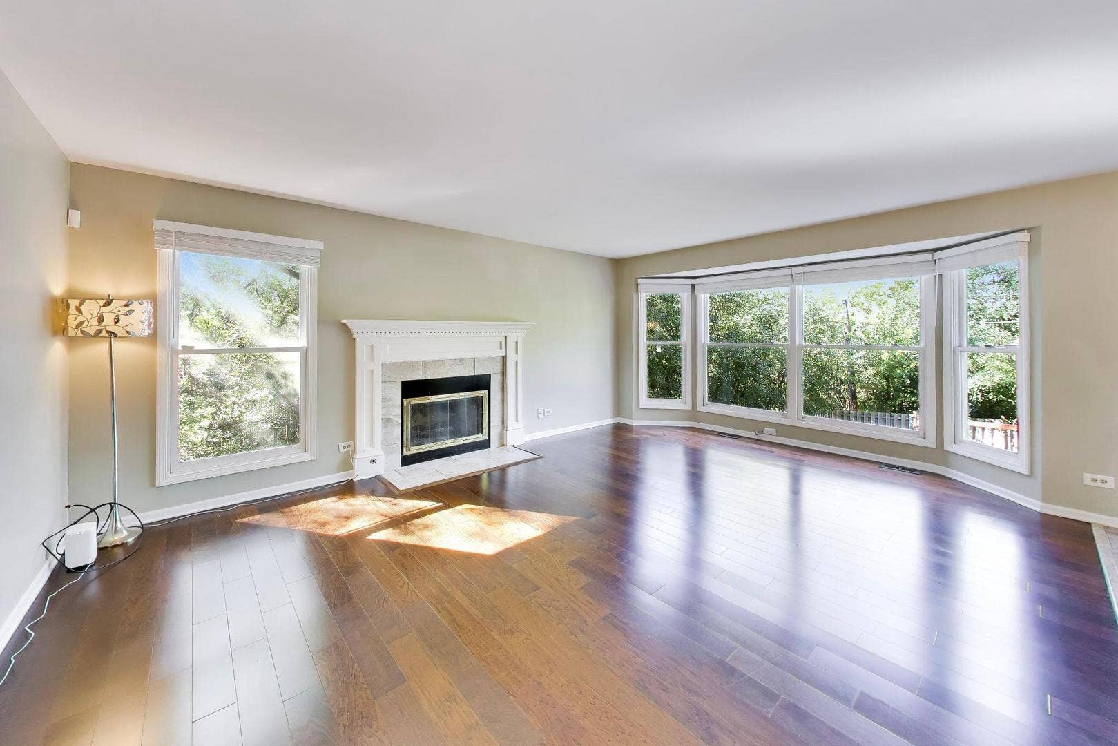 250 Knoll Street, Wheaton, IL 60187 250 Knoll Street, Wheaton, IL 60187