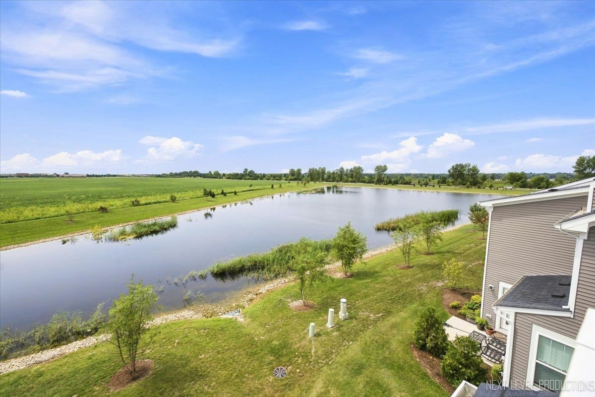 2271 Ryegrass Lane, Bolingbrook, IL 60490
