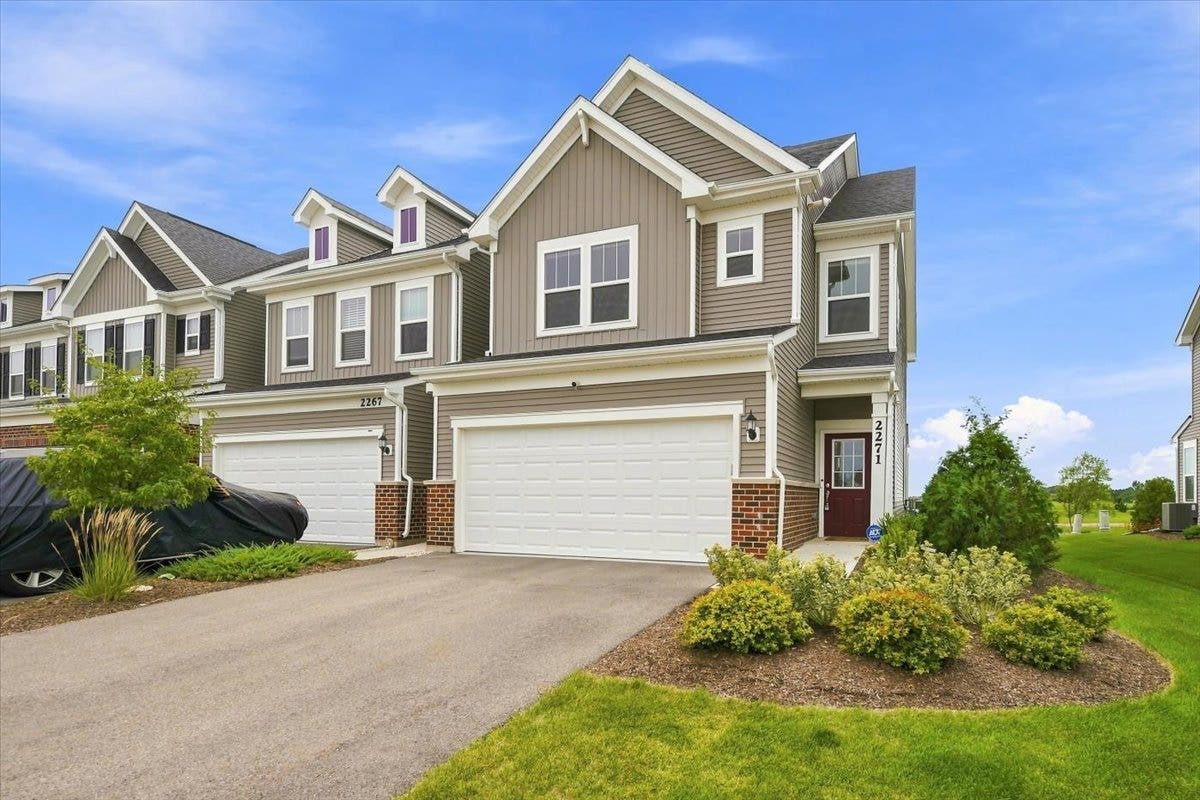 2271 Ryegrass Lane, Bolingbrook, IL 60490