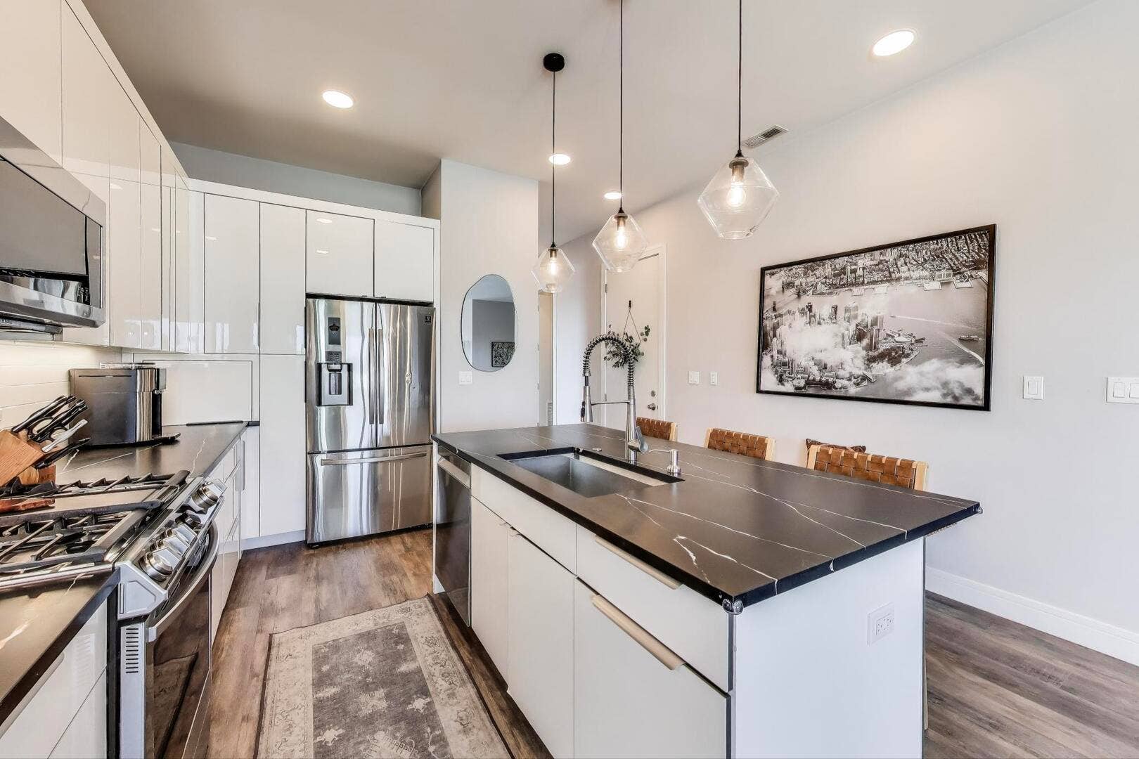 2246 N Western Avenue, #4, Chicago, IL 60647