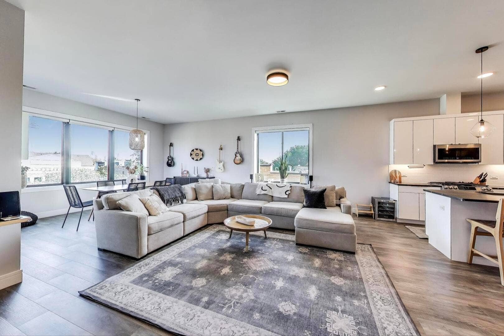 2246 N Western Avenue, #4, Chicago, IL 60647