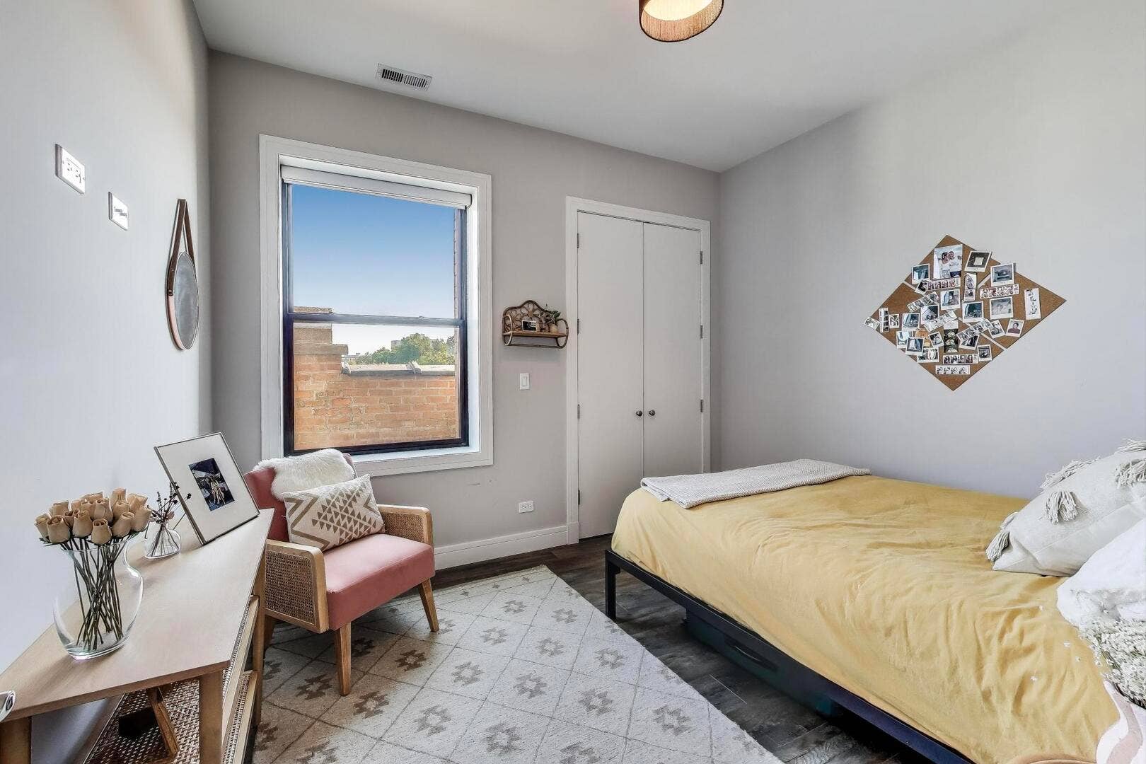 2246 N Western Avenue, #4, Chicago, IL 60647