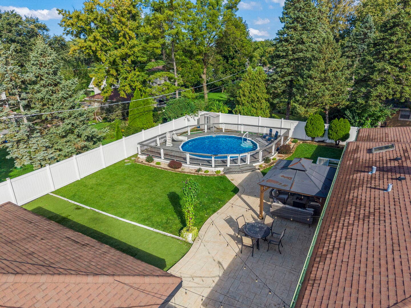 390 S Kenilworth Avenue, Glen Ellyn, IL 60137 390 S Kenilworth Avenue, Glen Ellyn, IL 60137