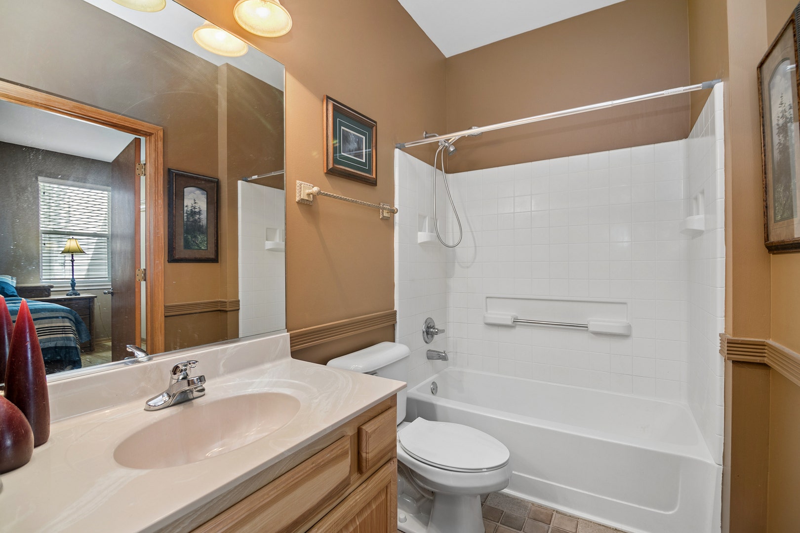 1561 W Cadillac Circle, Romeoville, IL 60446 1561 W Cadillac Circle, Romeoville, IL 60446