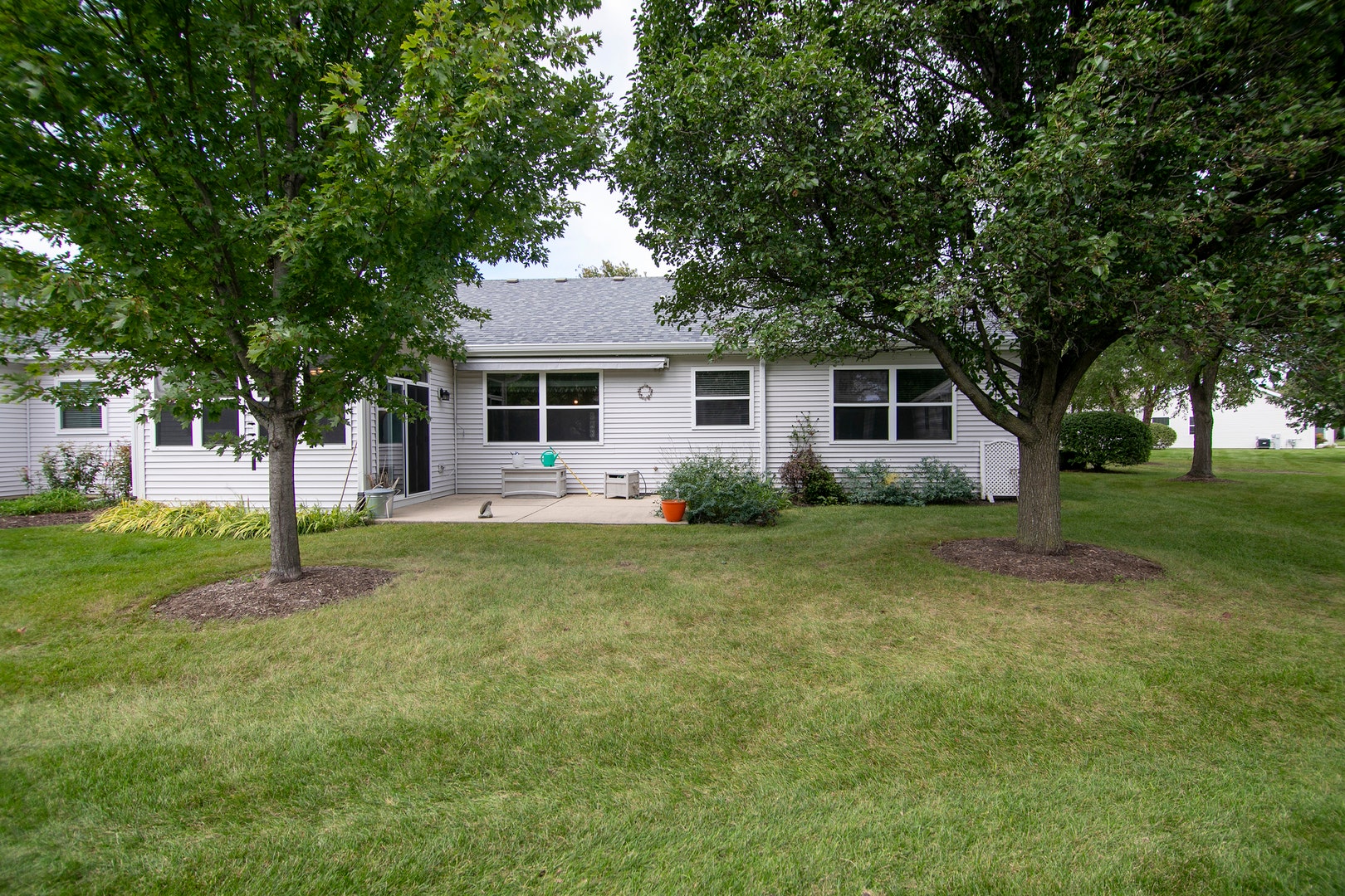 1561 W Cadillac Circle, Romeoville, IL 60446 1561 W Cadillac Circle, Romeoville, IL 60446
