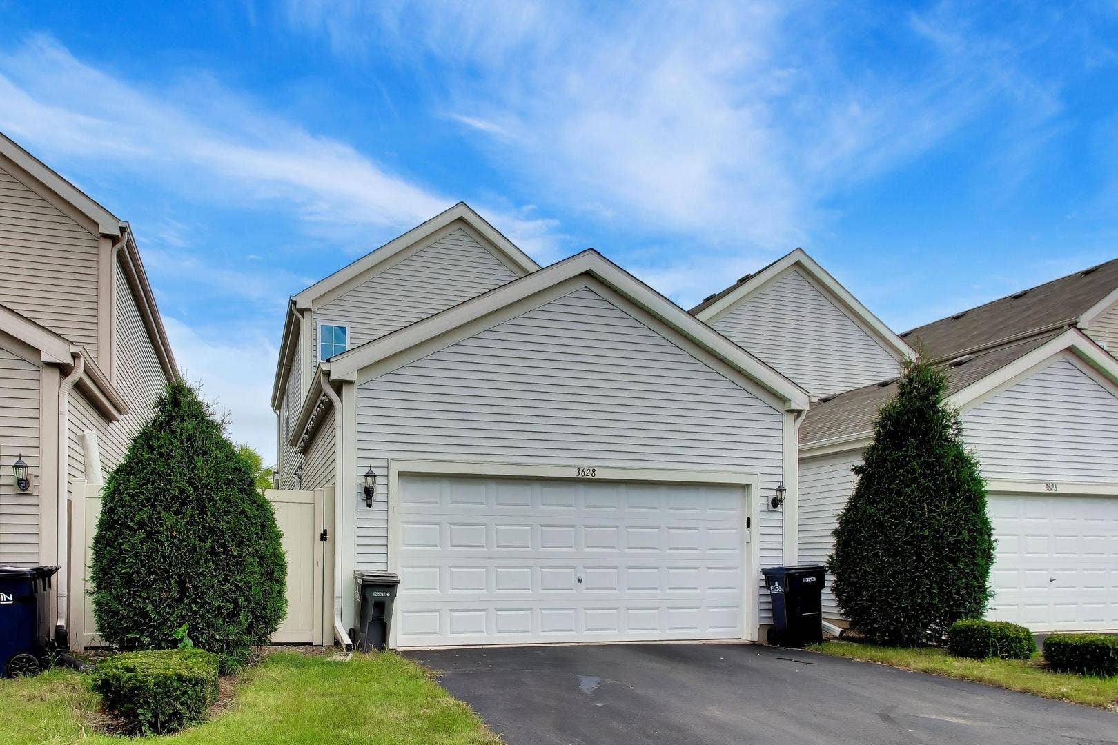 3628 Hyde Park Court, Elgin, IL 60124 3628 Hyde Park Court, Elgin, IL 60124