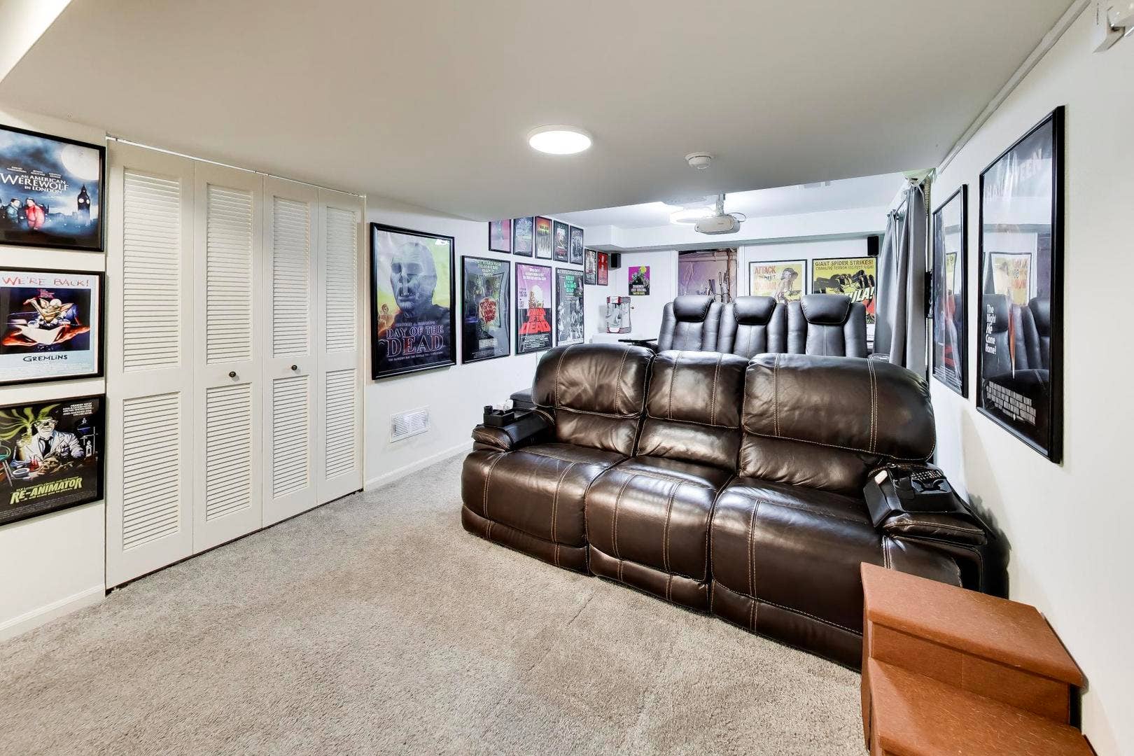 3628 Hyde Park Court, Elgin, IL 60124 3628 Hyde Park Court, Elgin, IL 60124