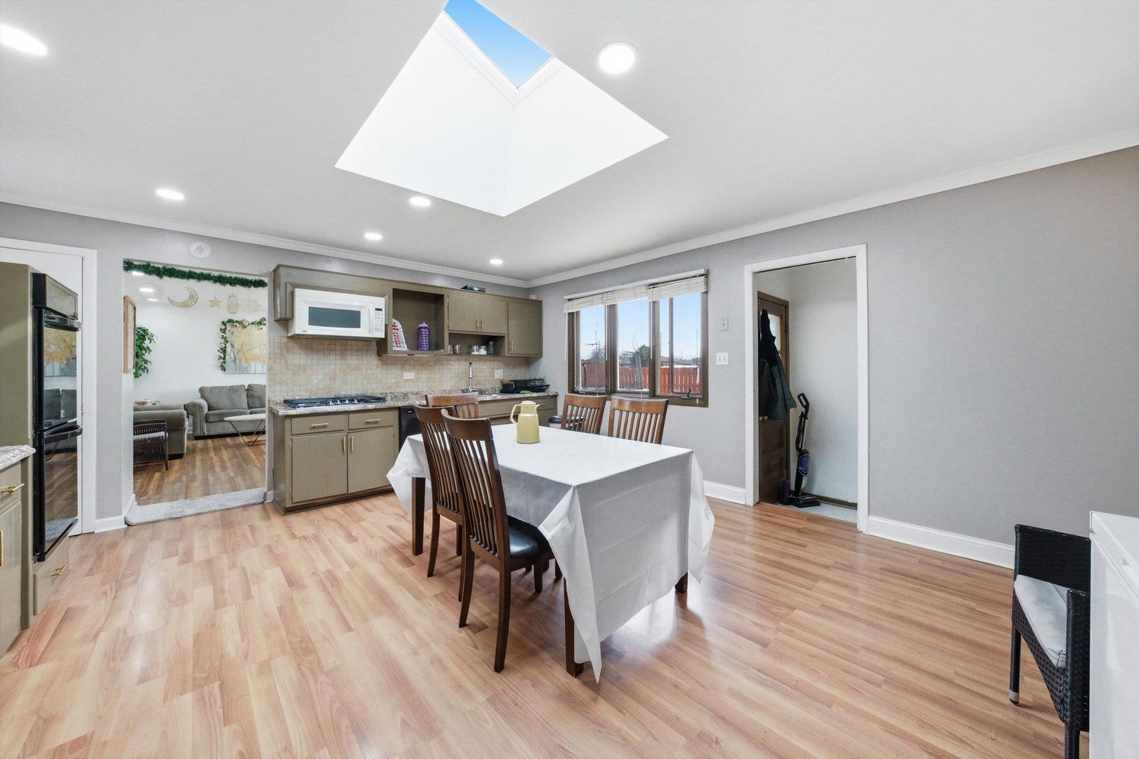 7545 Halesia Court, Orland Park, IL 60462 7545 Halesia Court, Orland Park, IL 60462